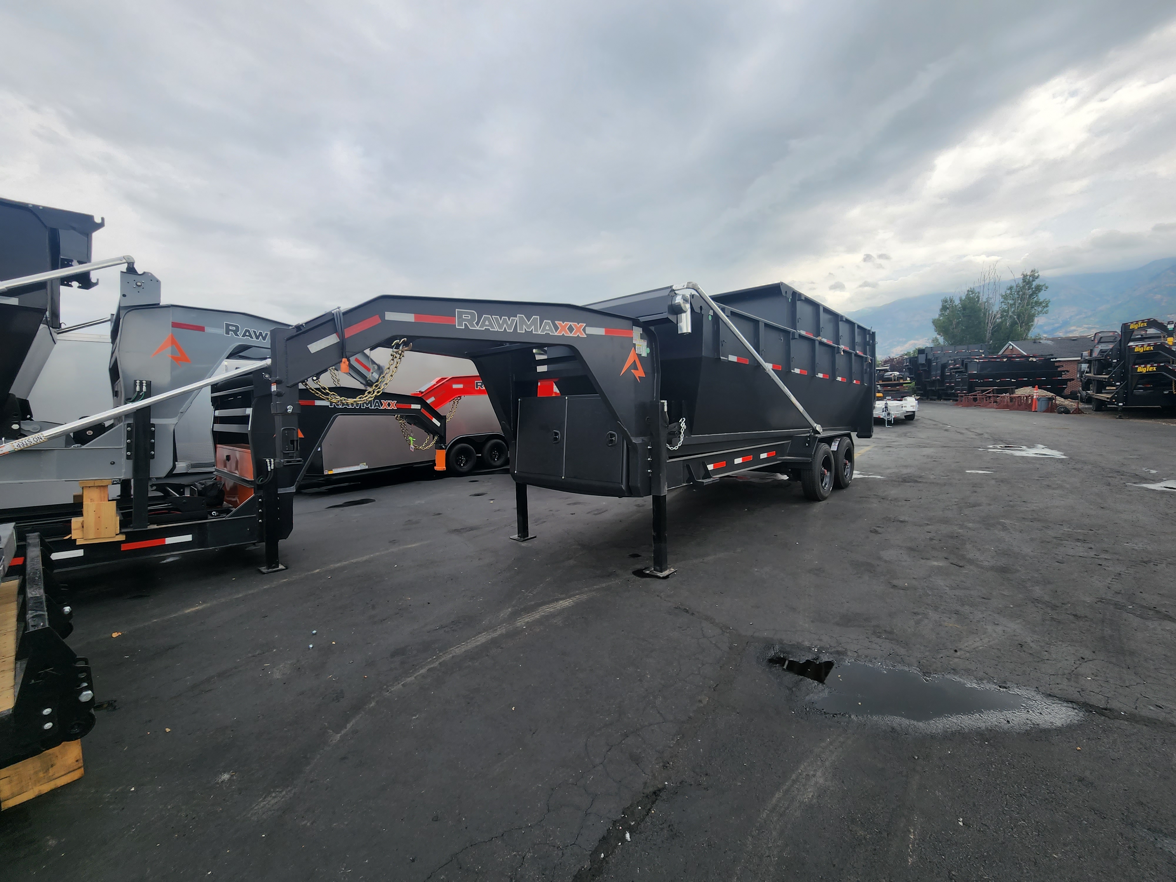 2027 20' RDX Gooseneck