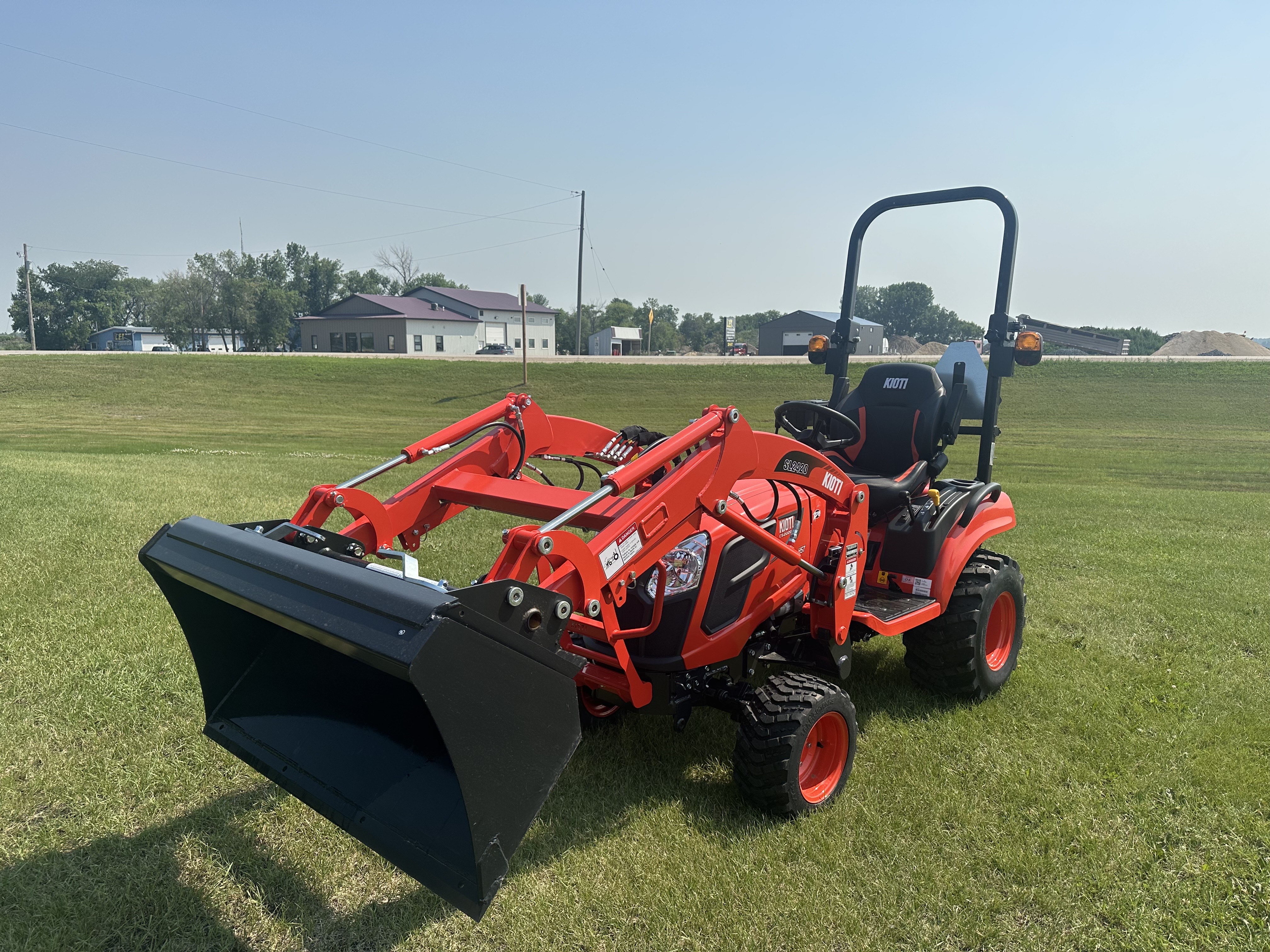2025 KIOTI CS2220