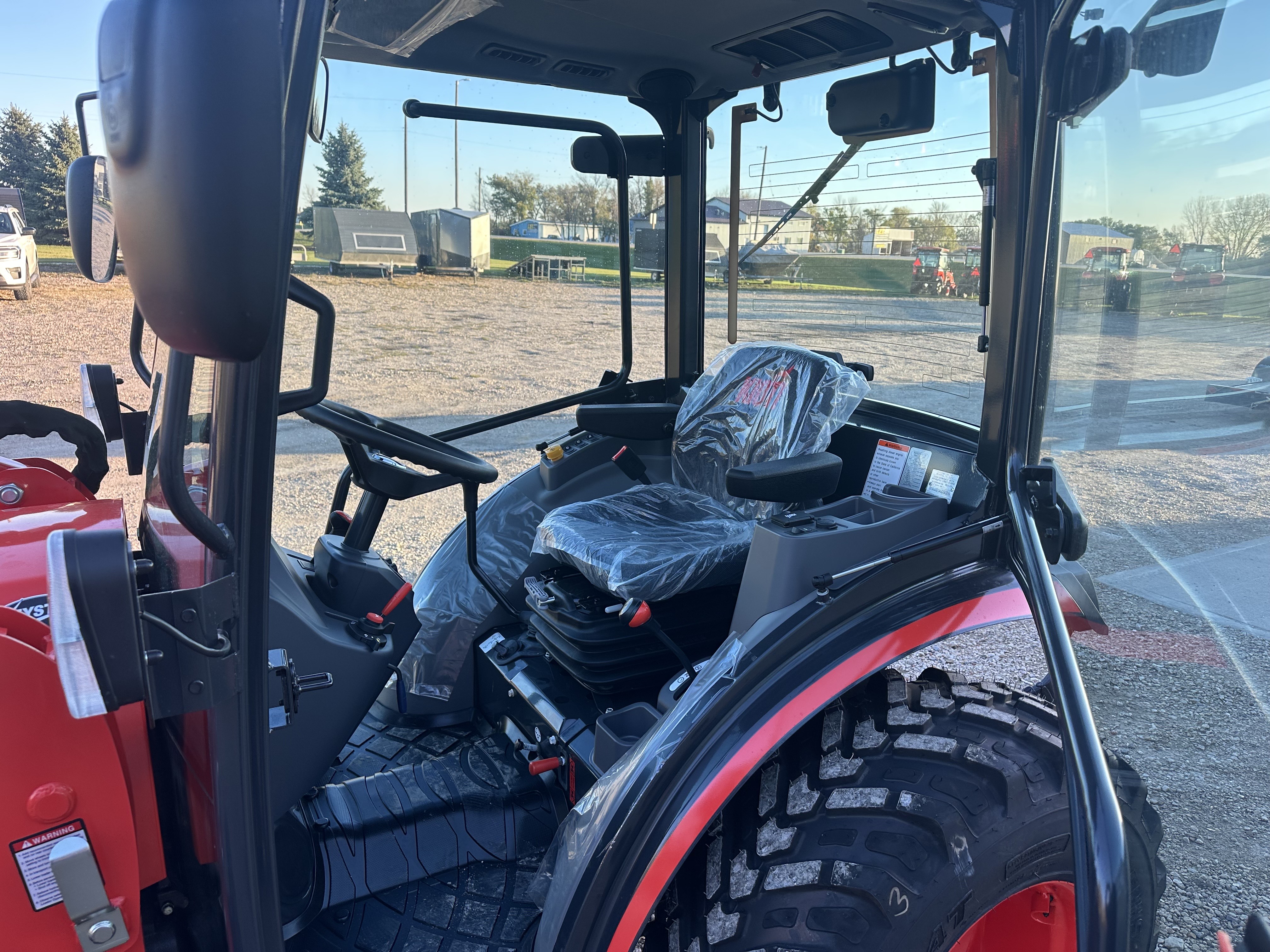 2025 KIOTI CK 20SE Series 4020SEH Cab - Photo 6