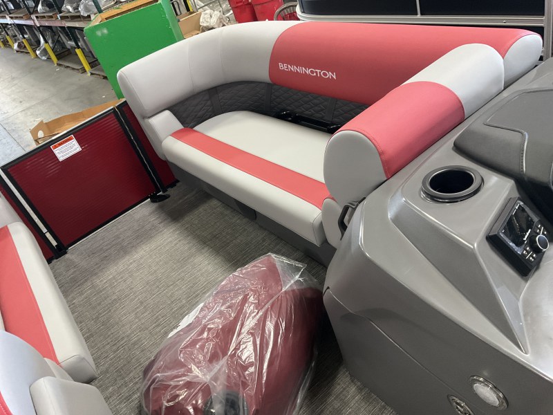 2025 Bennington S Series 18 188 SL - Photo 5