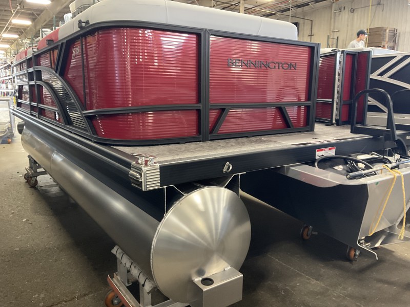 2025 Bennington S Series 18 188 SL - Photo 8