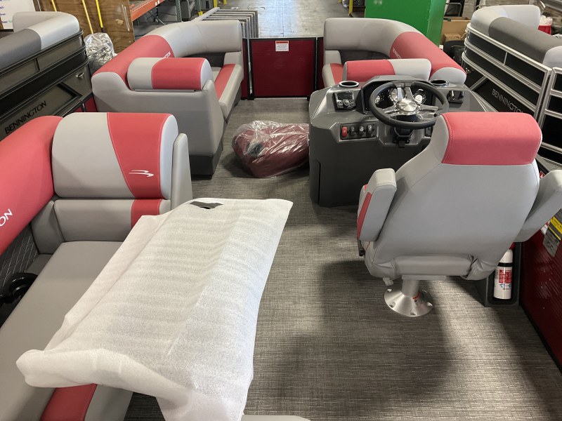 2025 Bennington S Series 18 188 SL - Photo 10
