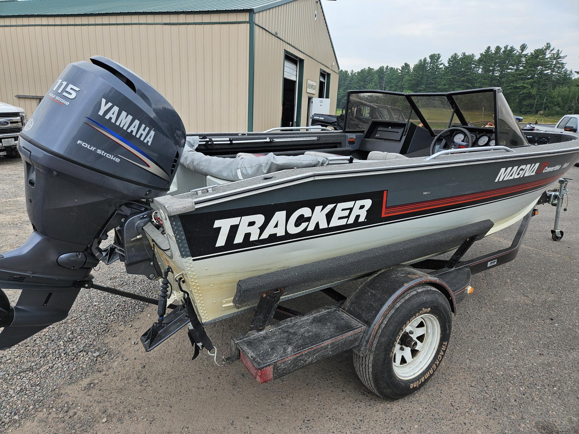 1990 Tracker Boats Magna 17 - Photo 2