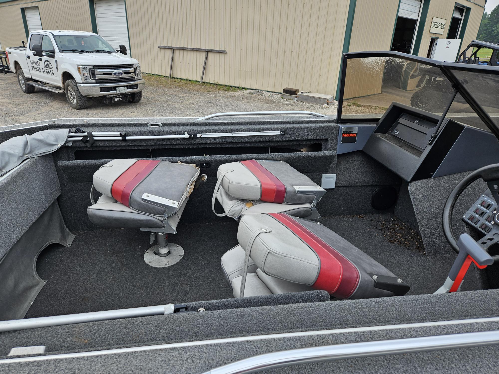 1990 Tracker Boats Magna 17 - Photo 4