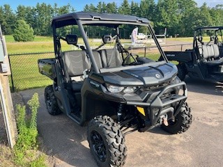 2025 Can-Am Defender DPS HD9