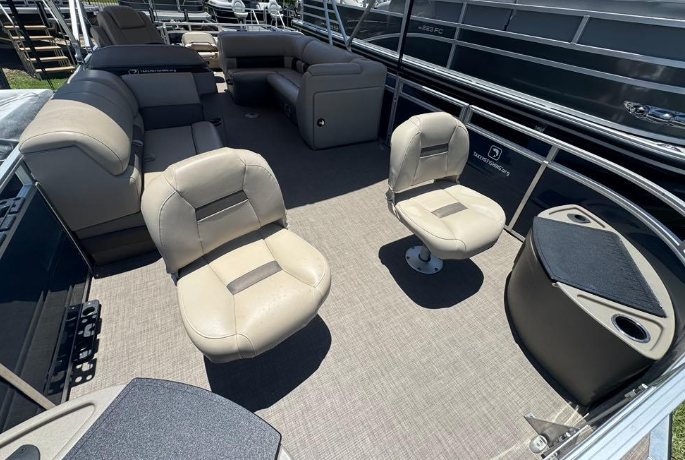 2023 Sun Tracker FISHIN BARGE 22 DLX - Photo 3