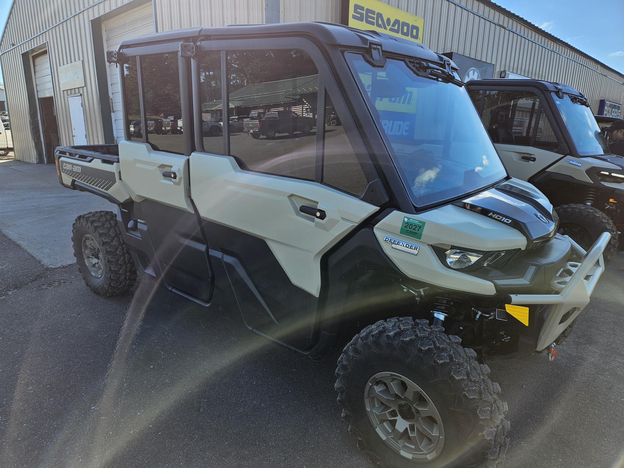 2025 Can-Am Defender MAX Limited HD10