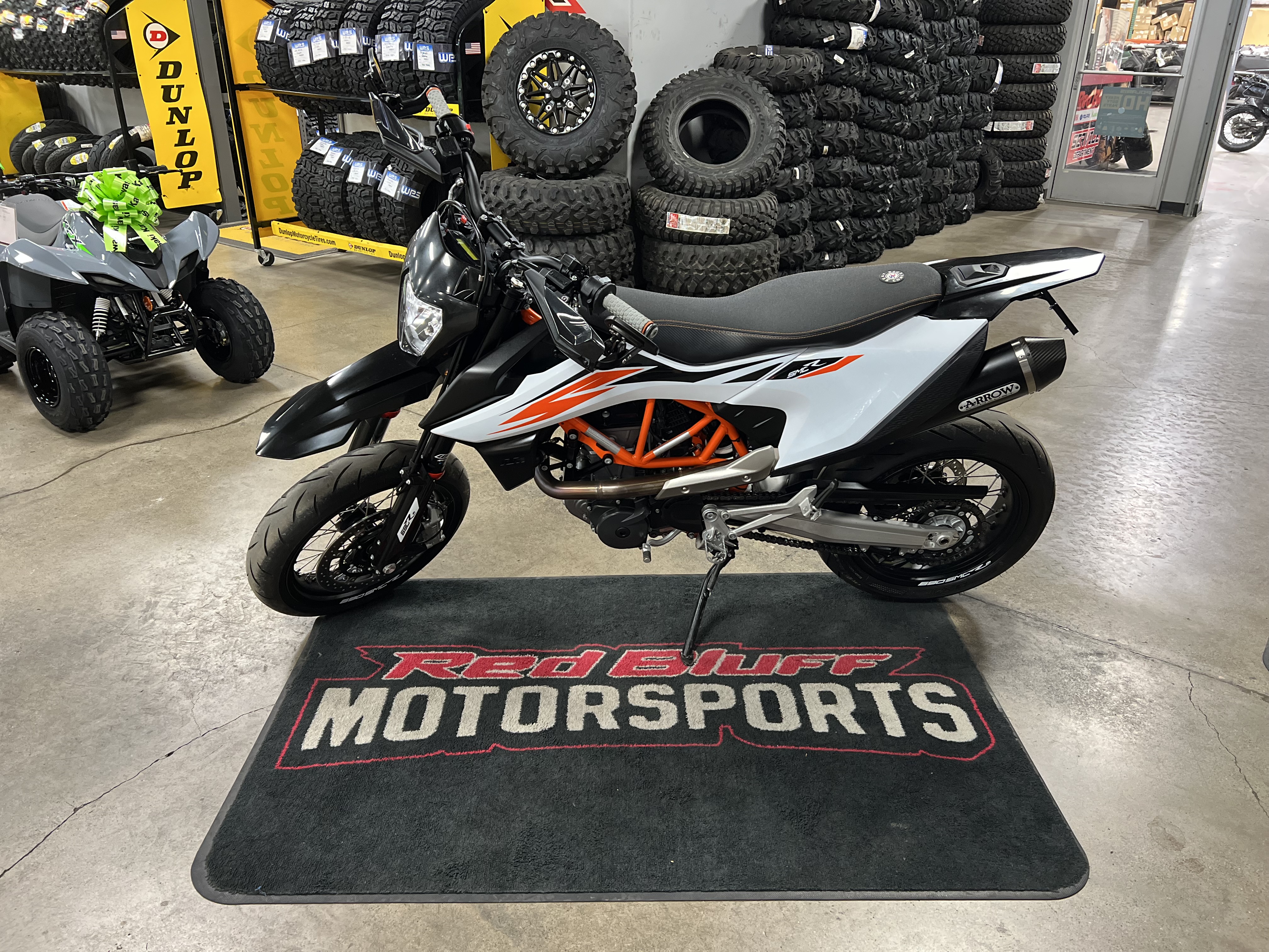 KTM 690 SMC R Image