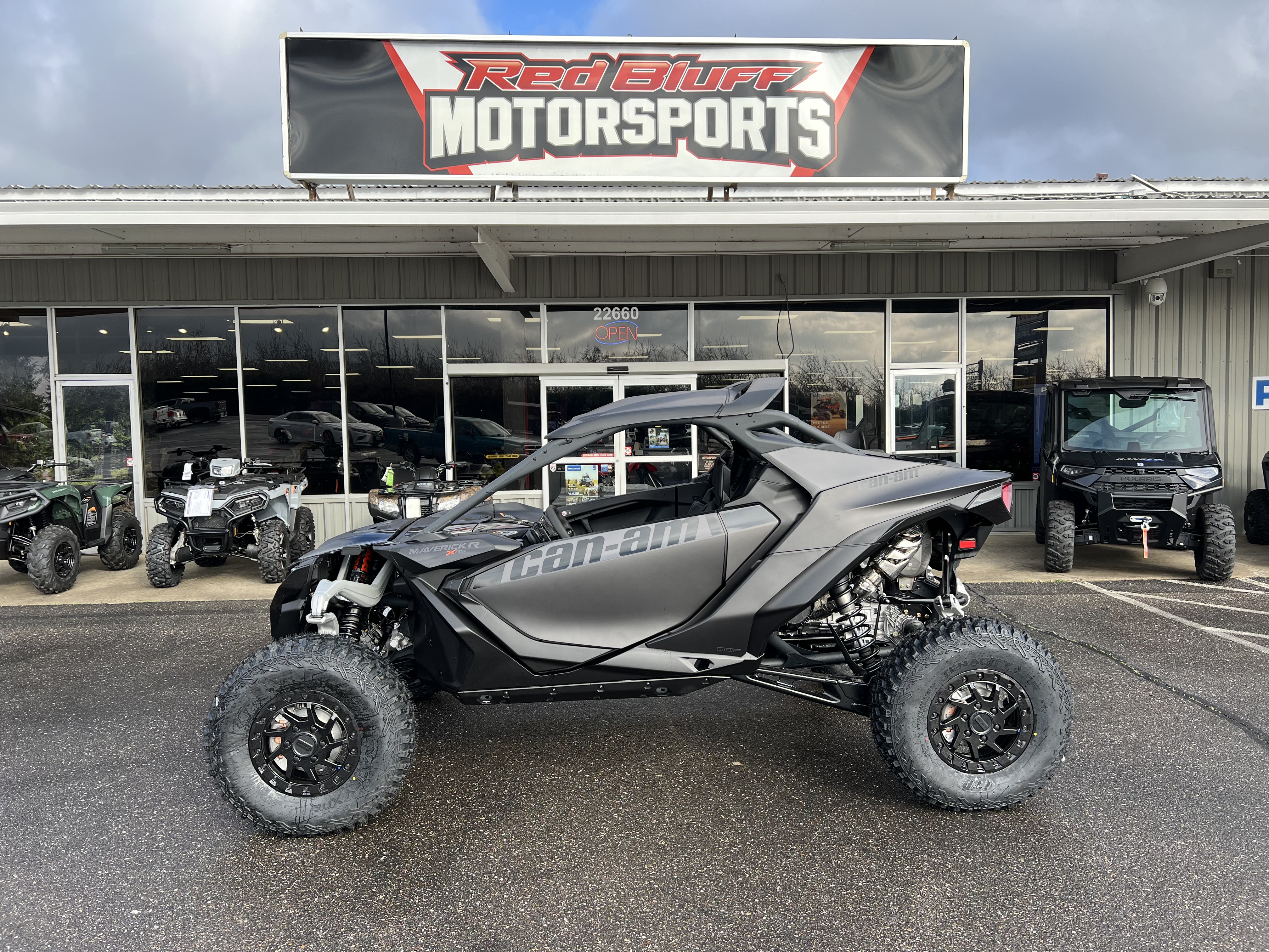 Can-Am Maverick R X RS with Smart-shox Image