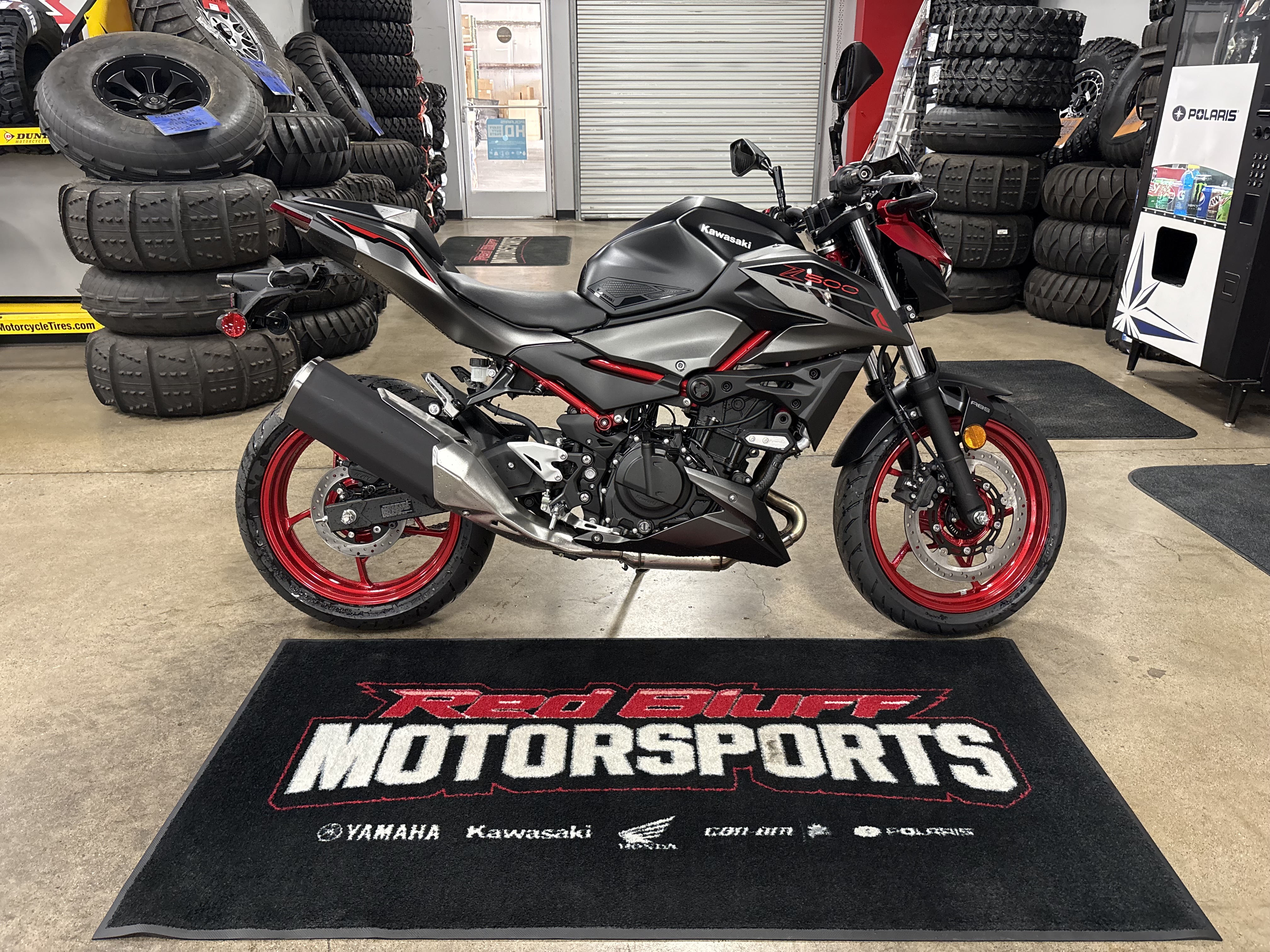 Kawasaki Z500 SE ABS Image