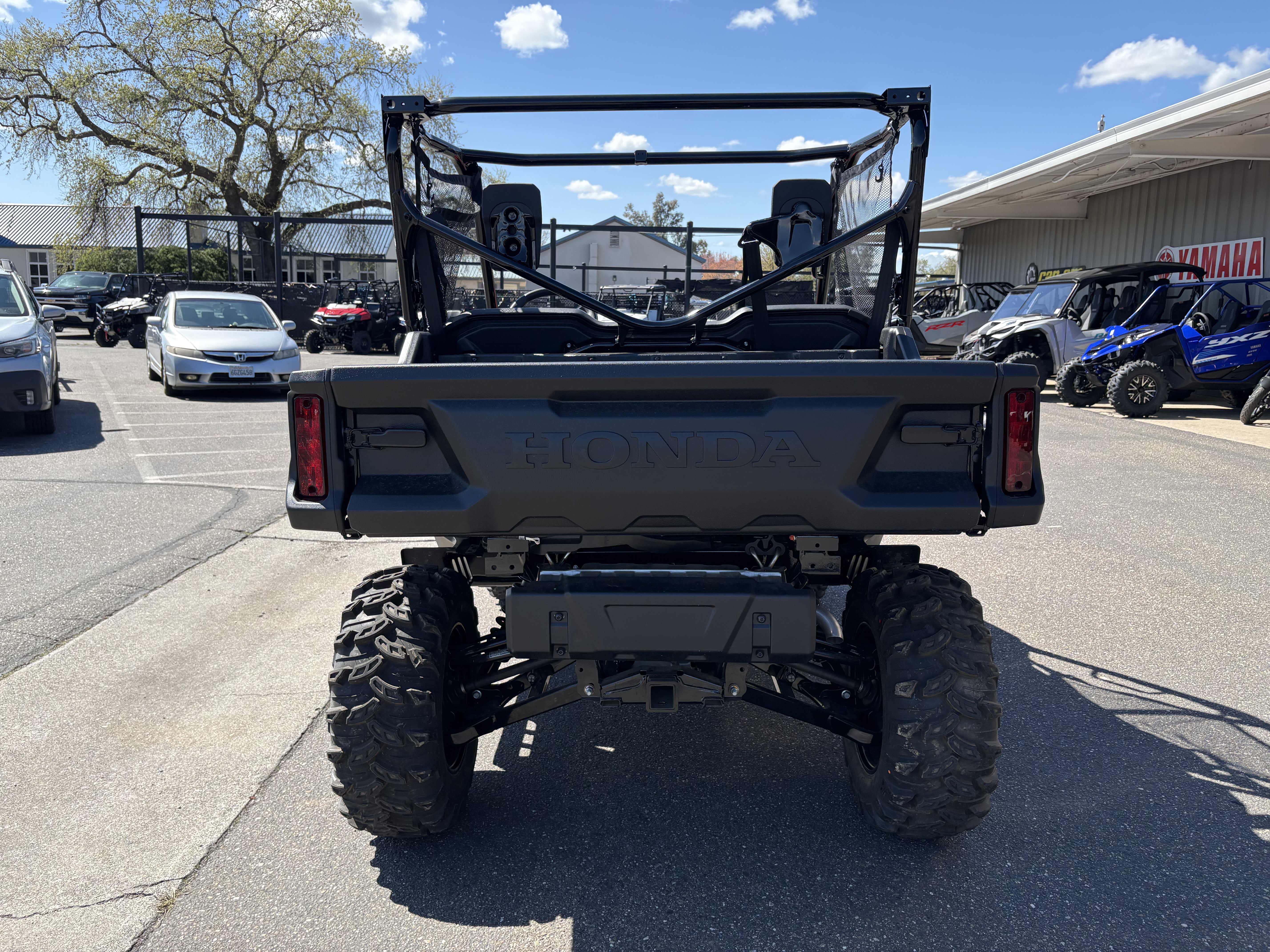 2025 Honda Pioneer 1000 - Photo 4