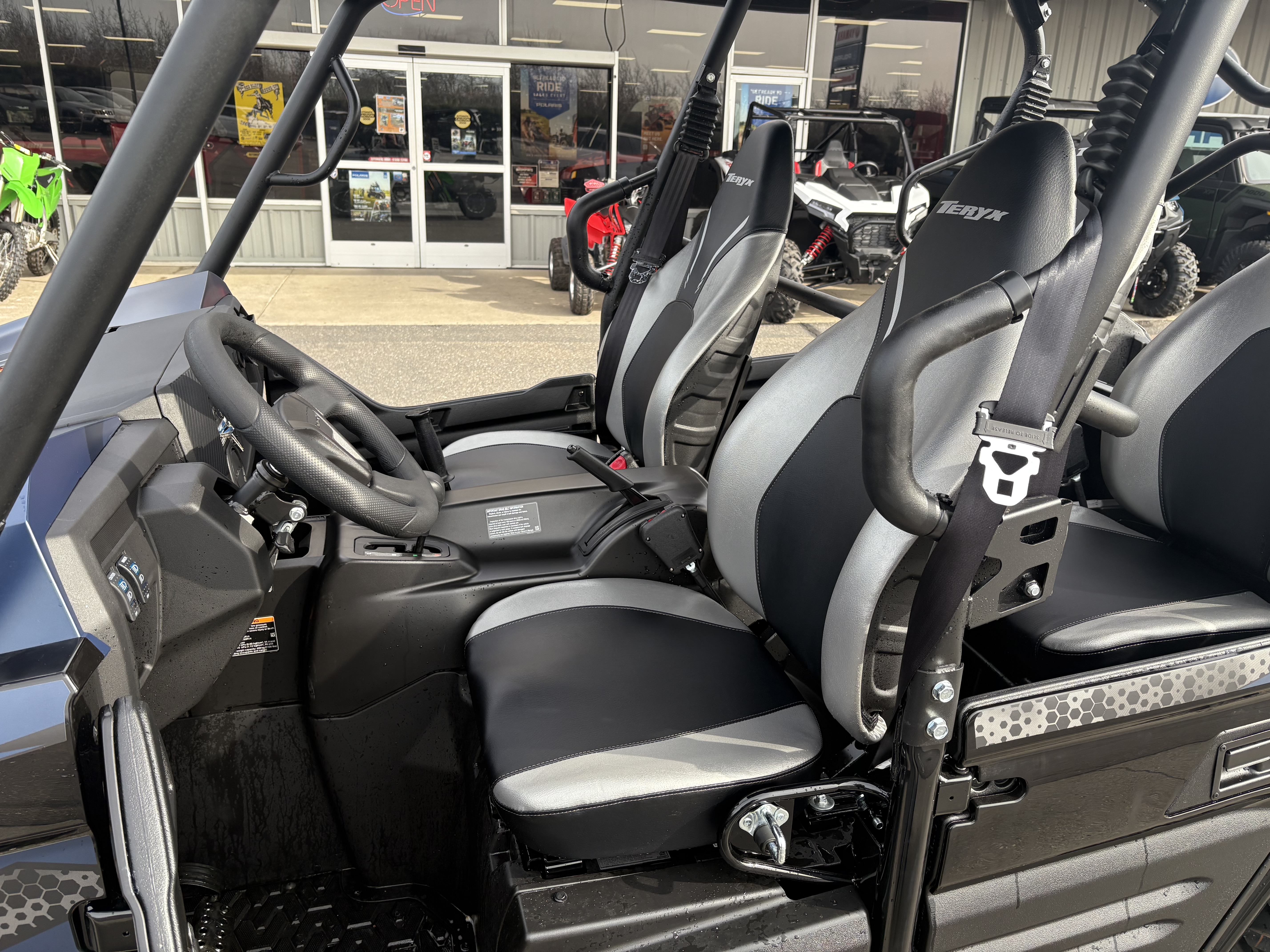 2025 Kawasaki Teryx4 S LE - Photo 8