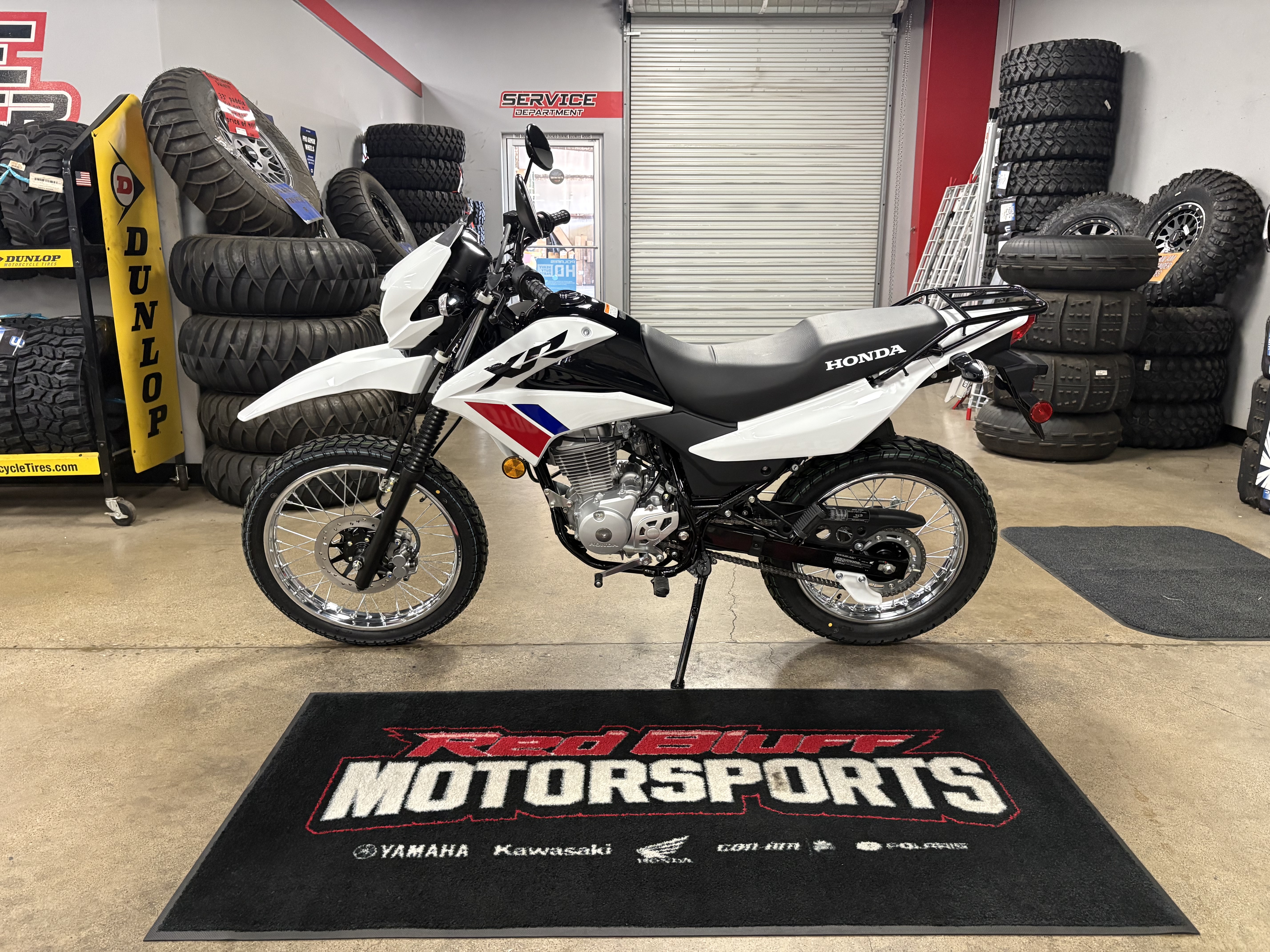 2025 Honda XR 150L - Photo 3