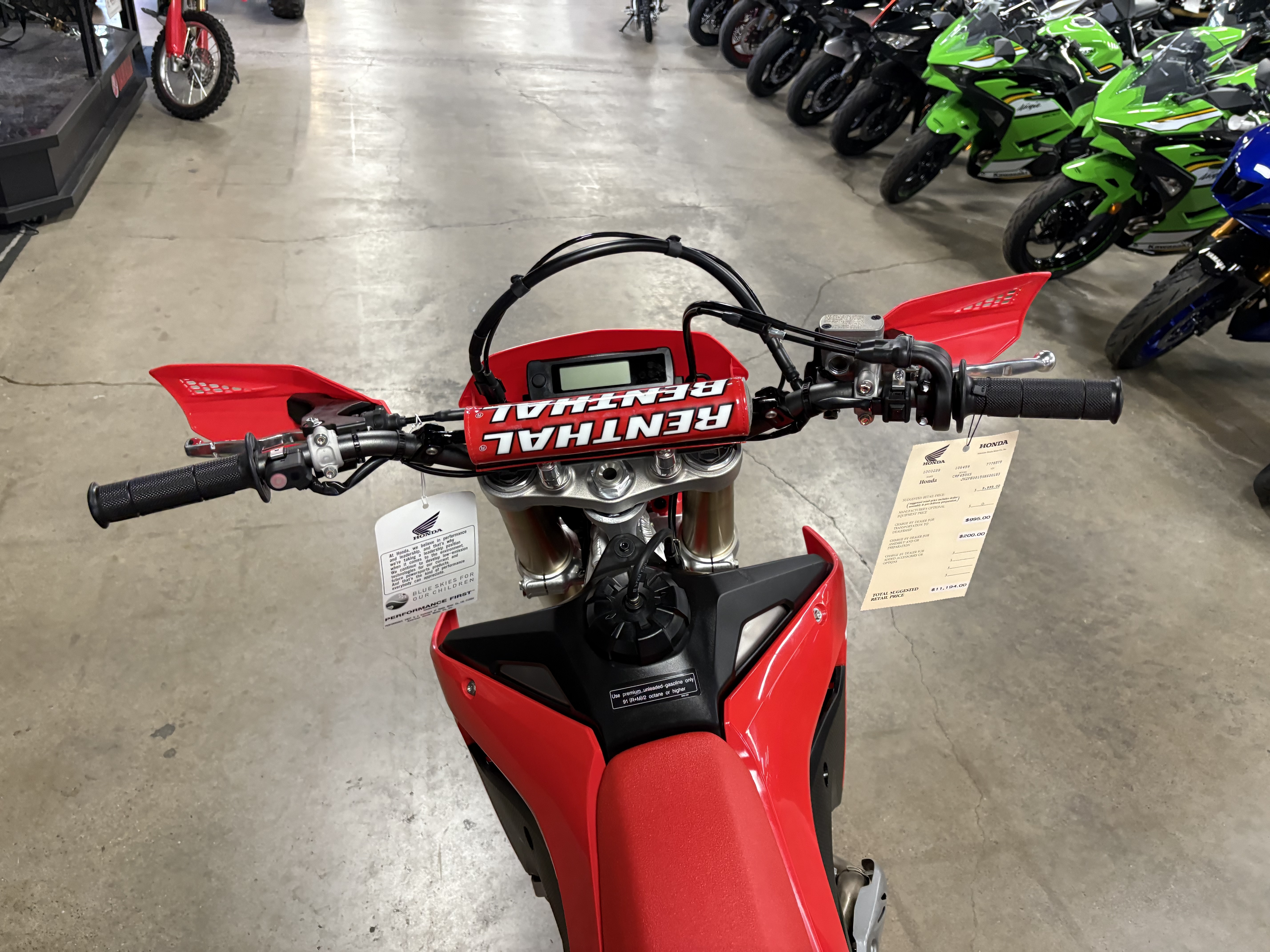 2025 Honda CRF 450X - Photo 5
