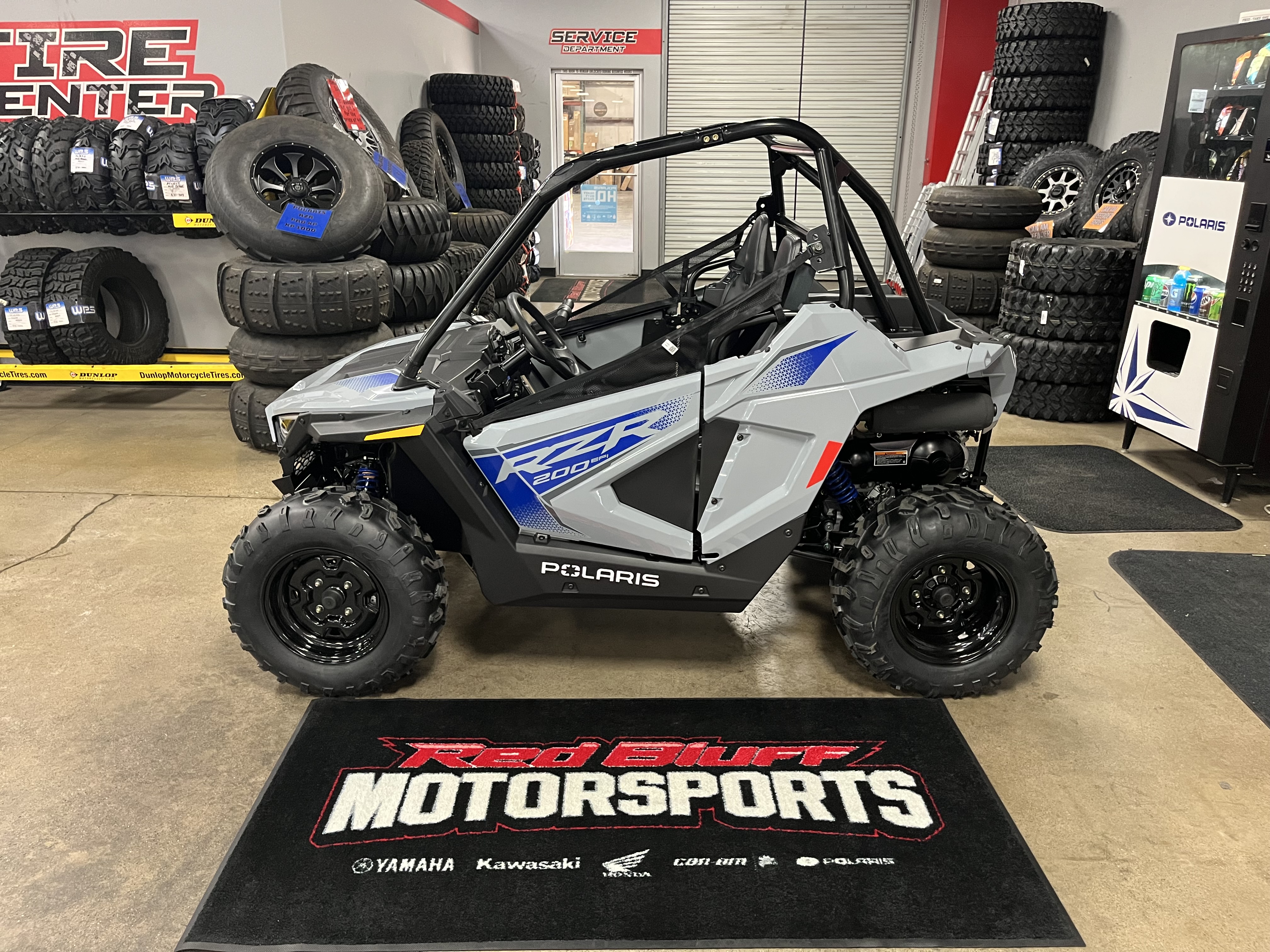 2025 Polaris RZR 200 EFI