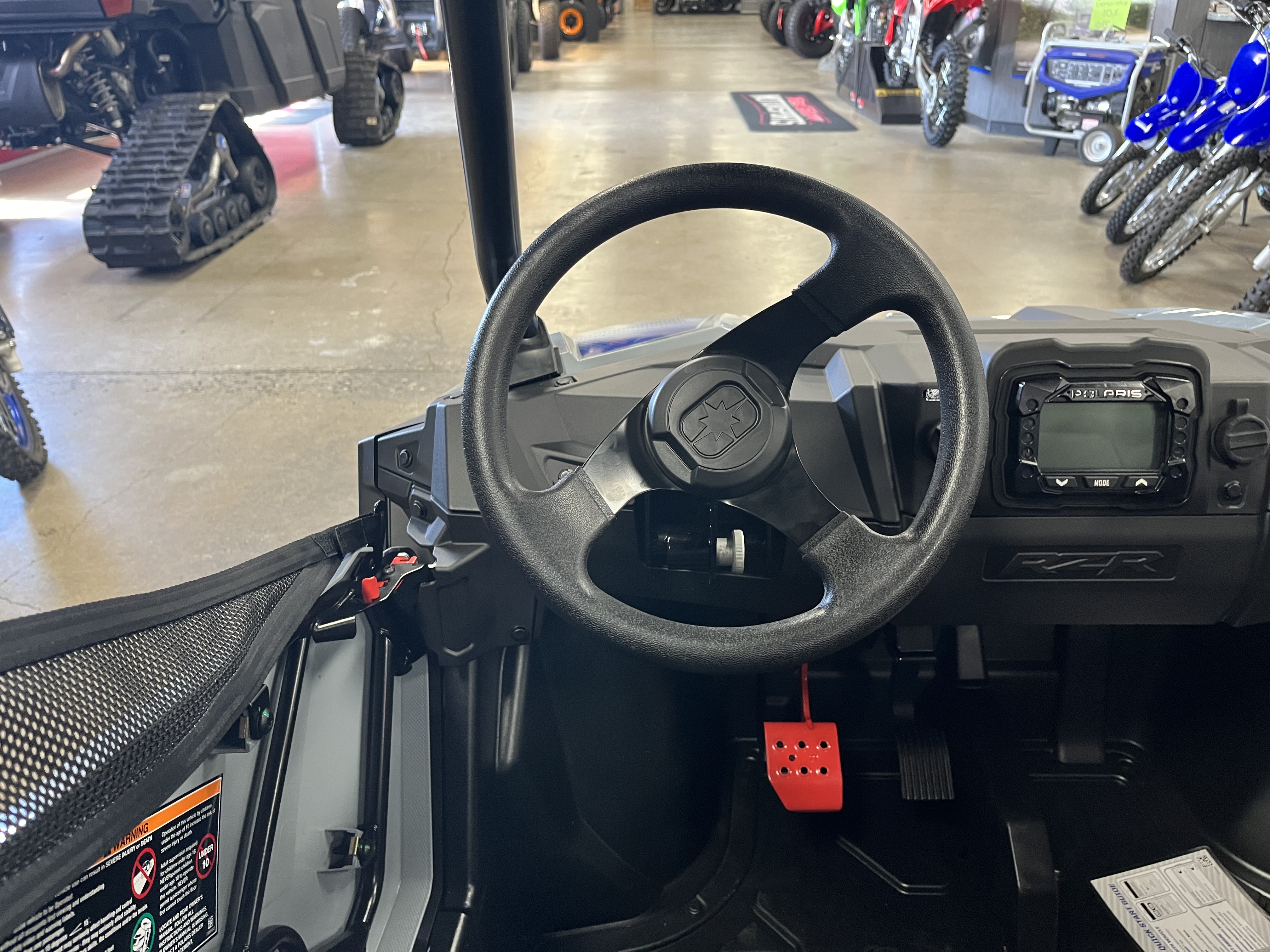 2025 Polaris RZR 200 EFI - Photo 6