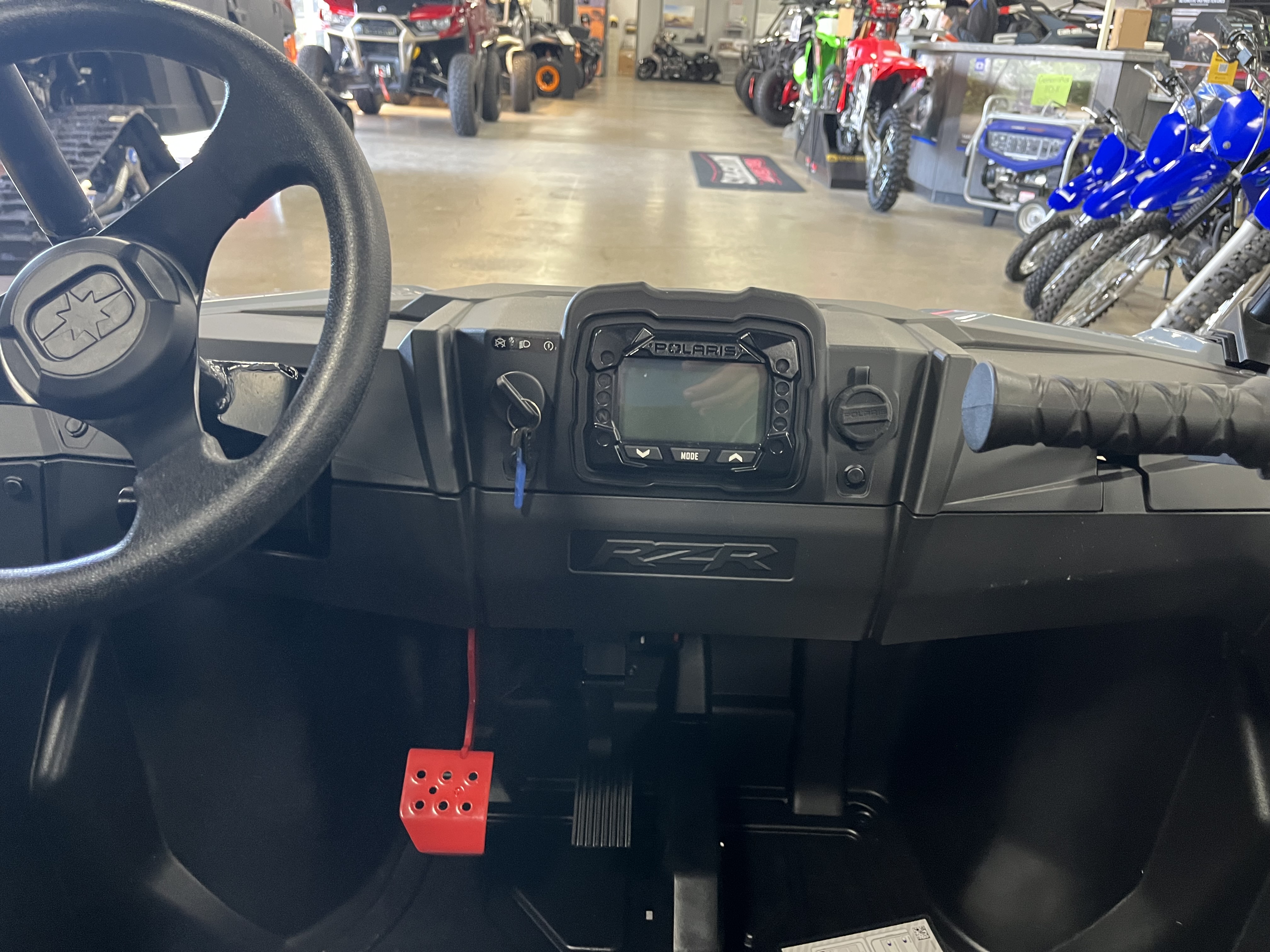 2025 Polaris RZR 200 EFI - Photo 7