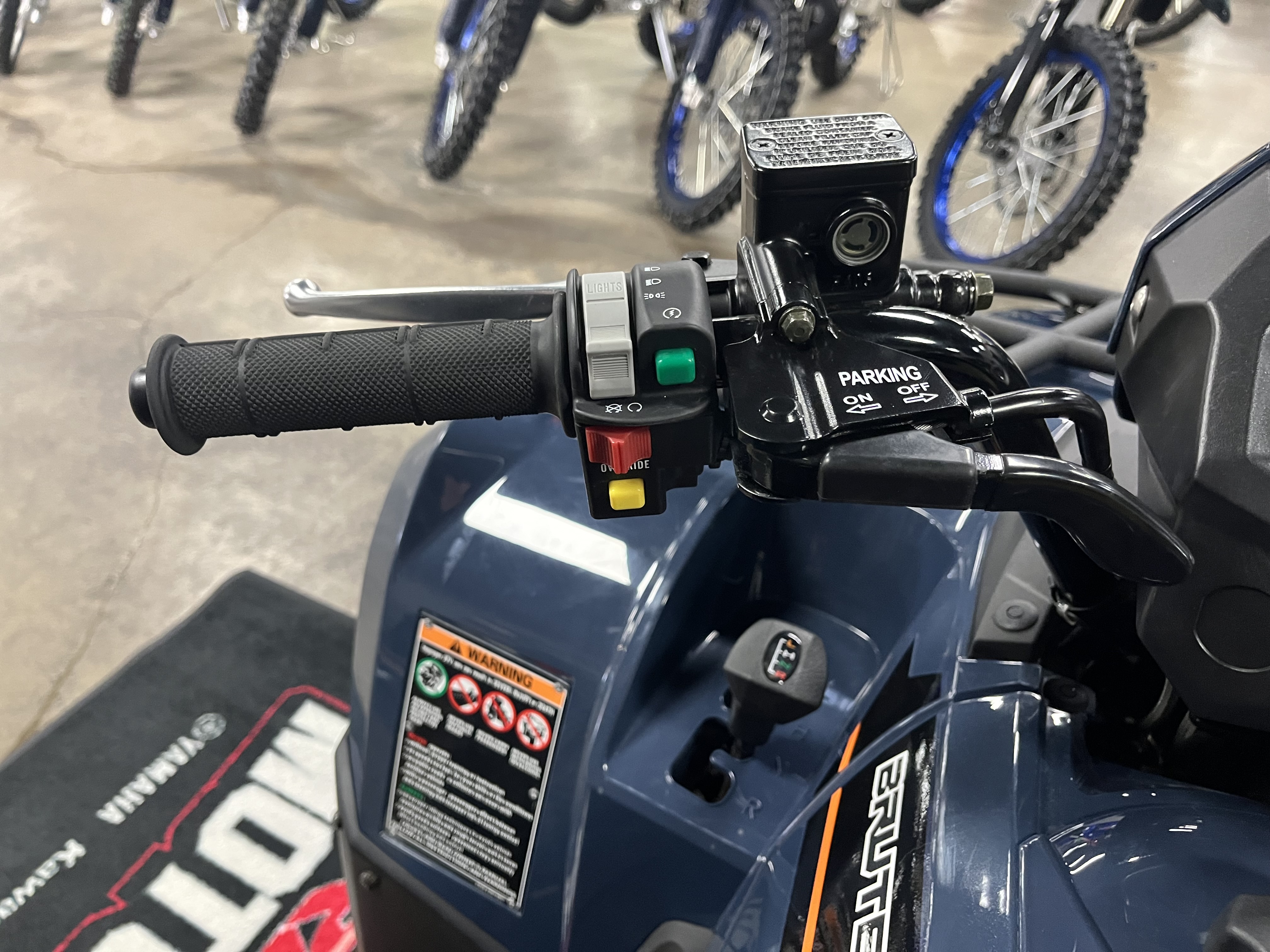 2025 Kawasaki Brute Force 450 4X4 - Photo 7