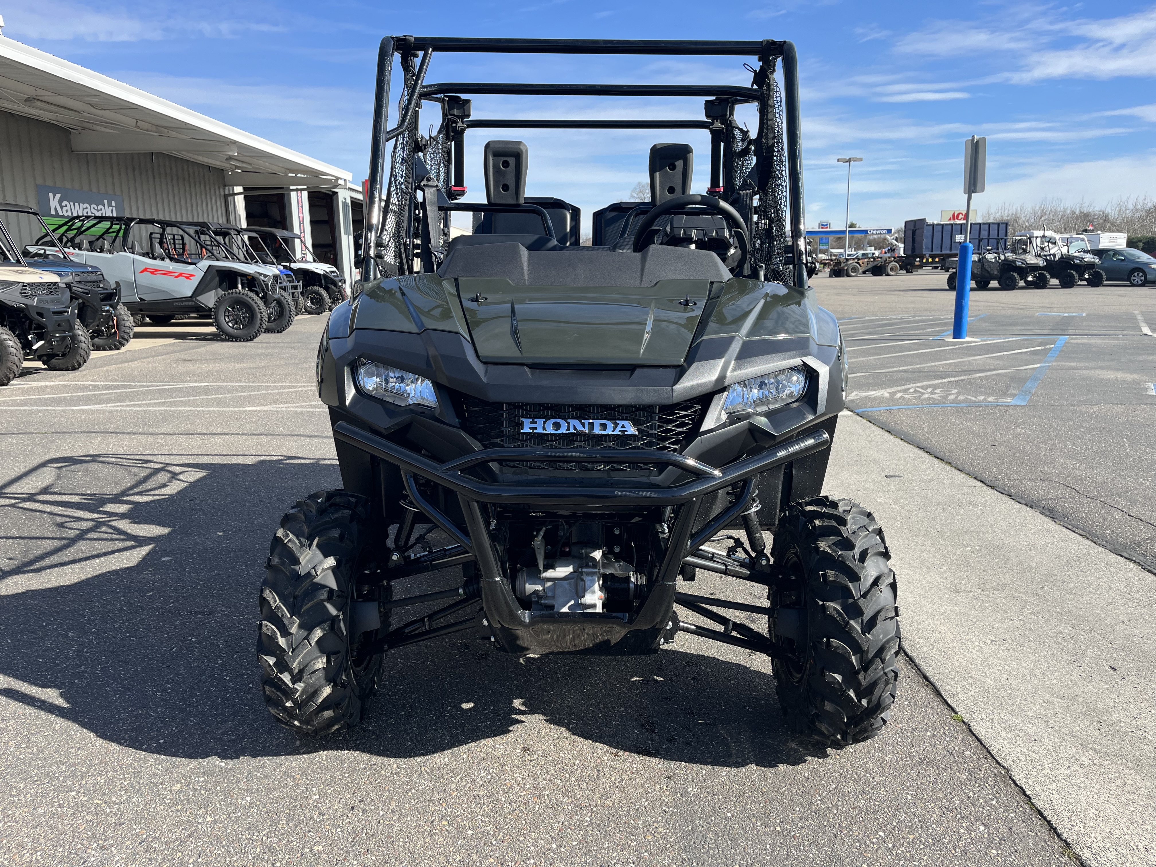 2025 Honda Pioneer 700-4 Deluxe - Photo 2