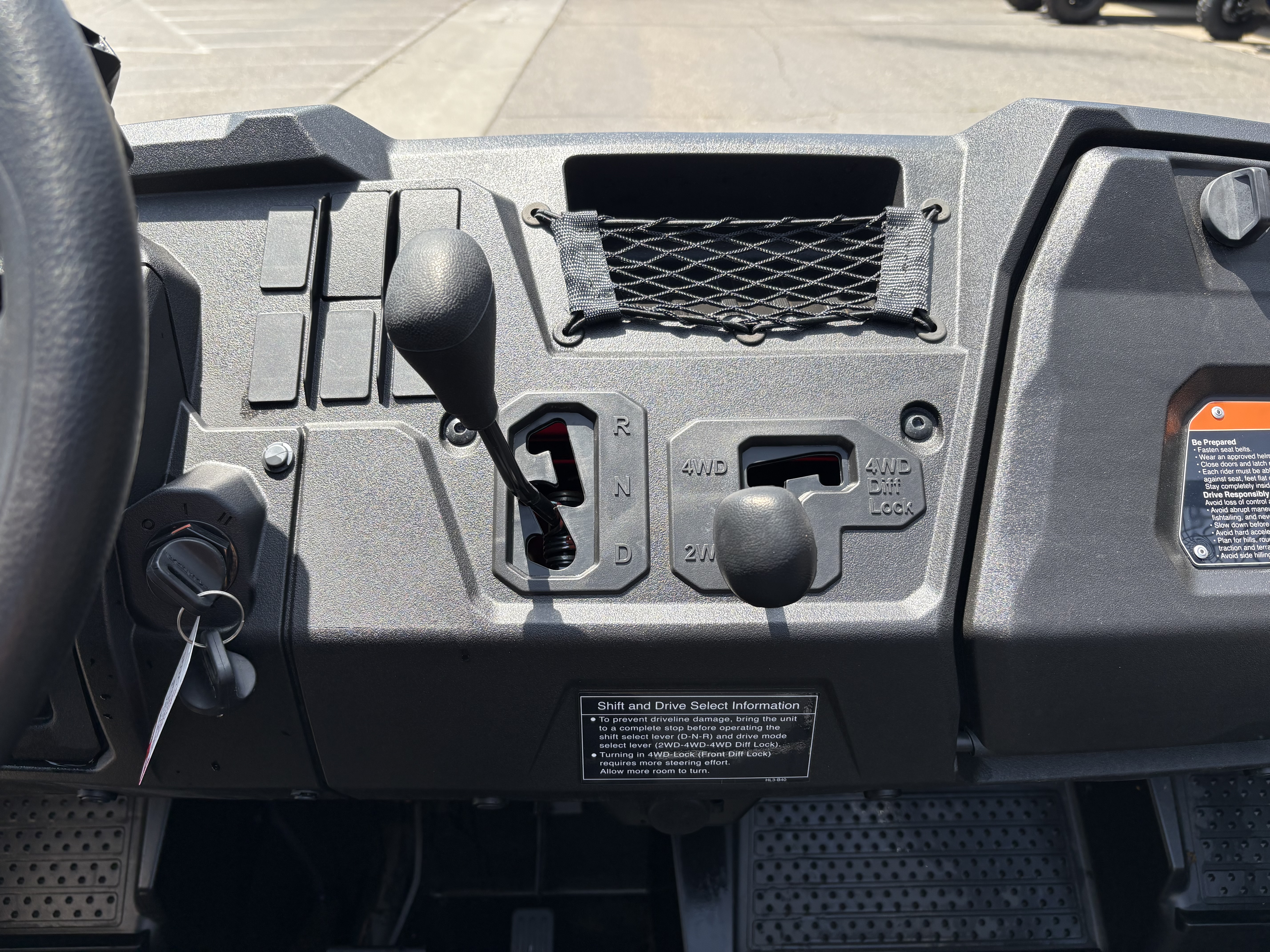 2025 Honda Pioneer 700 - Photo 8