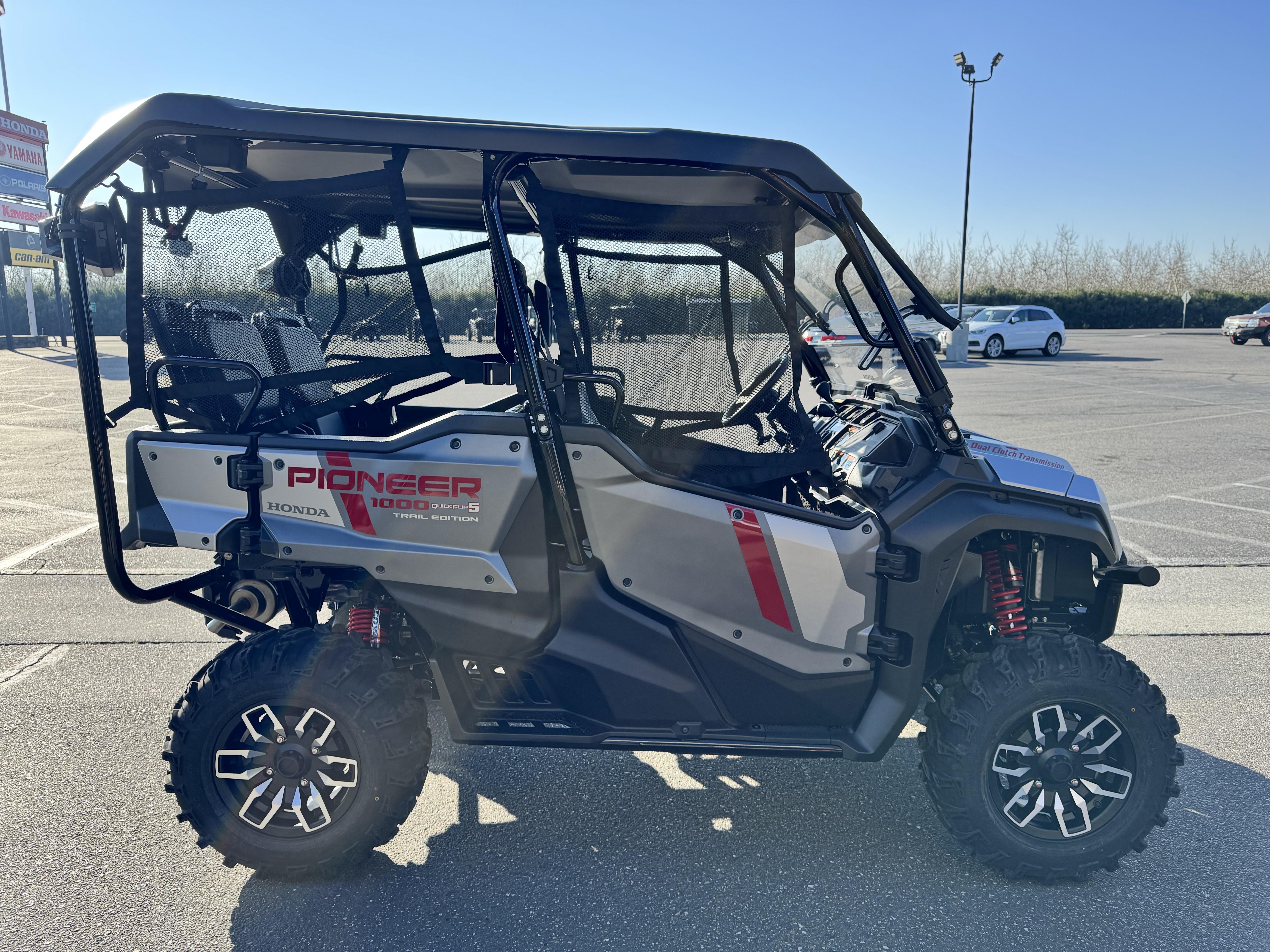 2025 Honda Pioneer 1000-5 Trail Special Edition - Photo 3