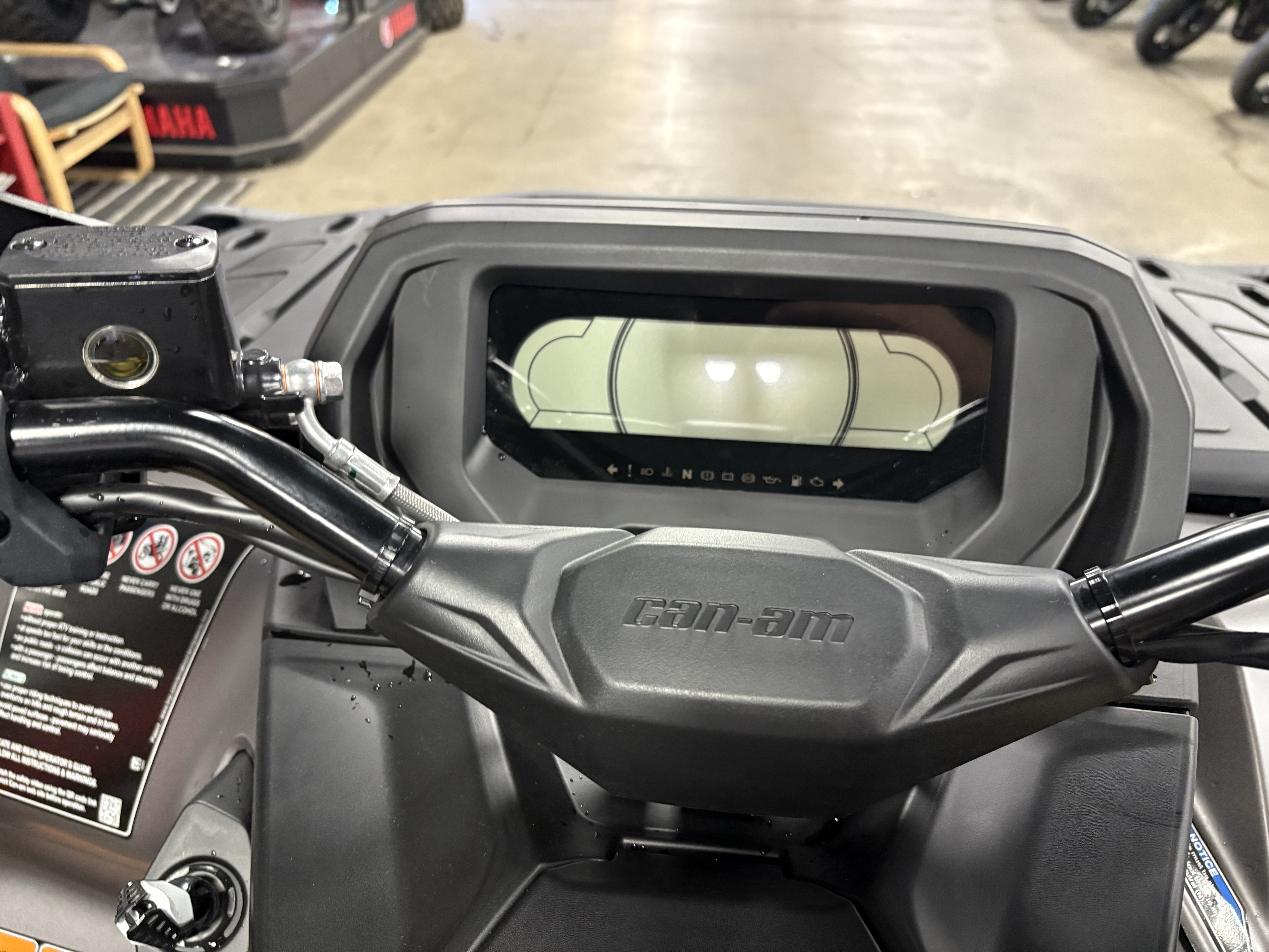 2025 Can-Am Outlander XT 850 - Photo 6