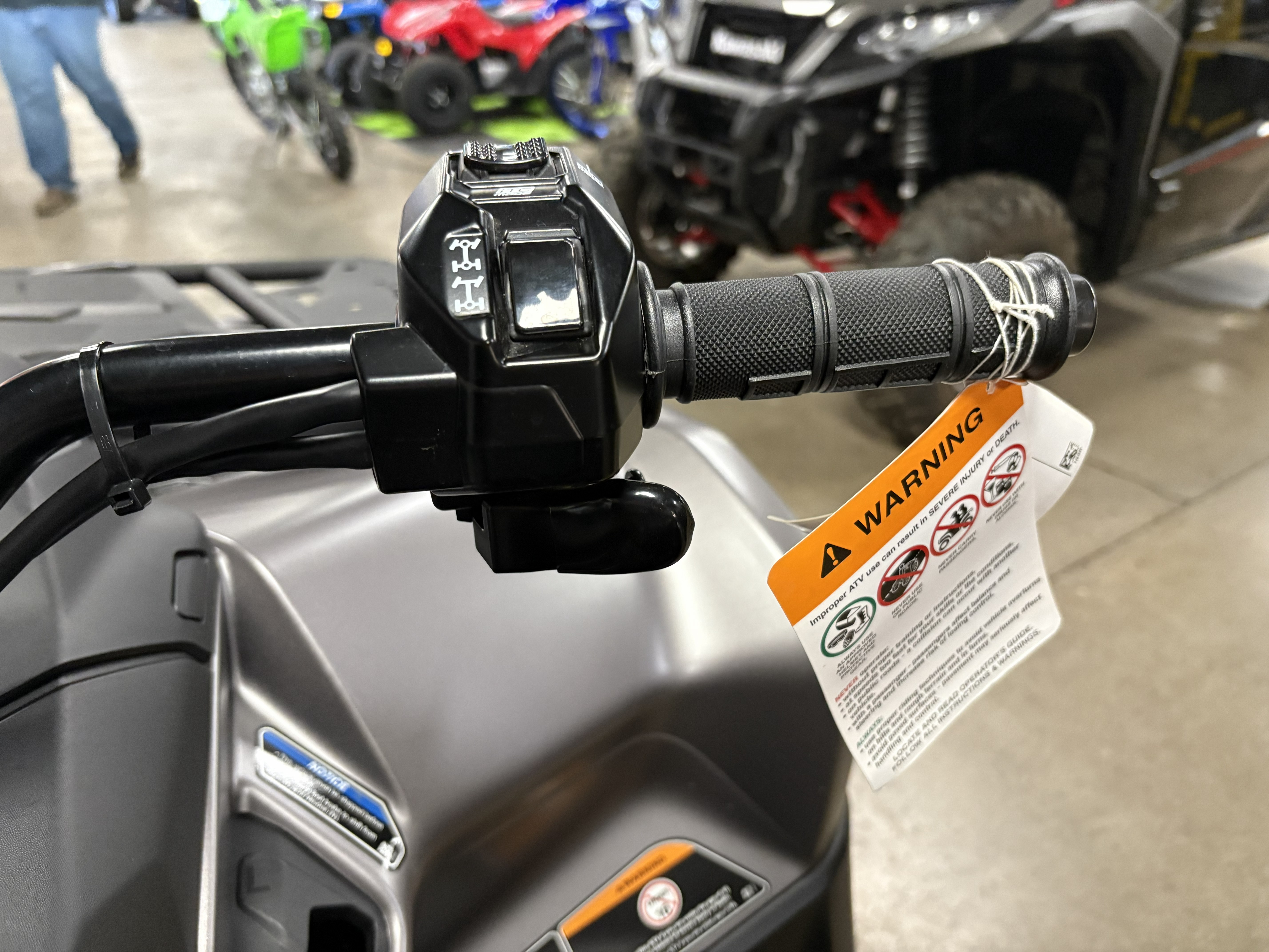 2025 Can-Am Outlander XT 700 - Photo 8