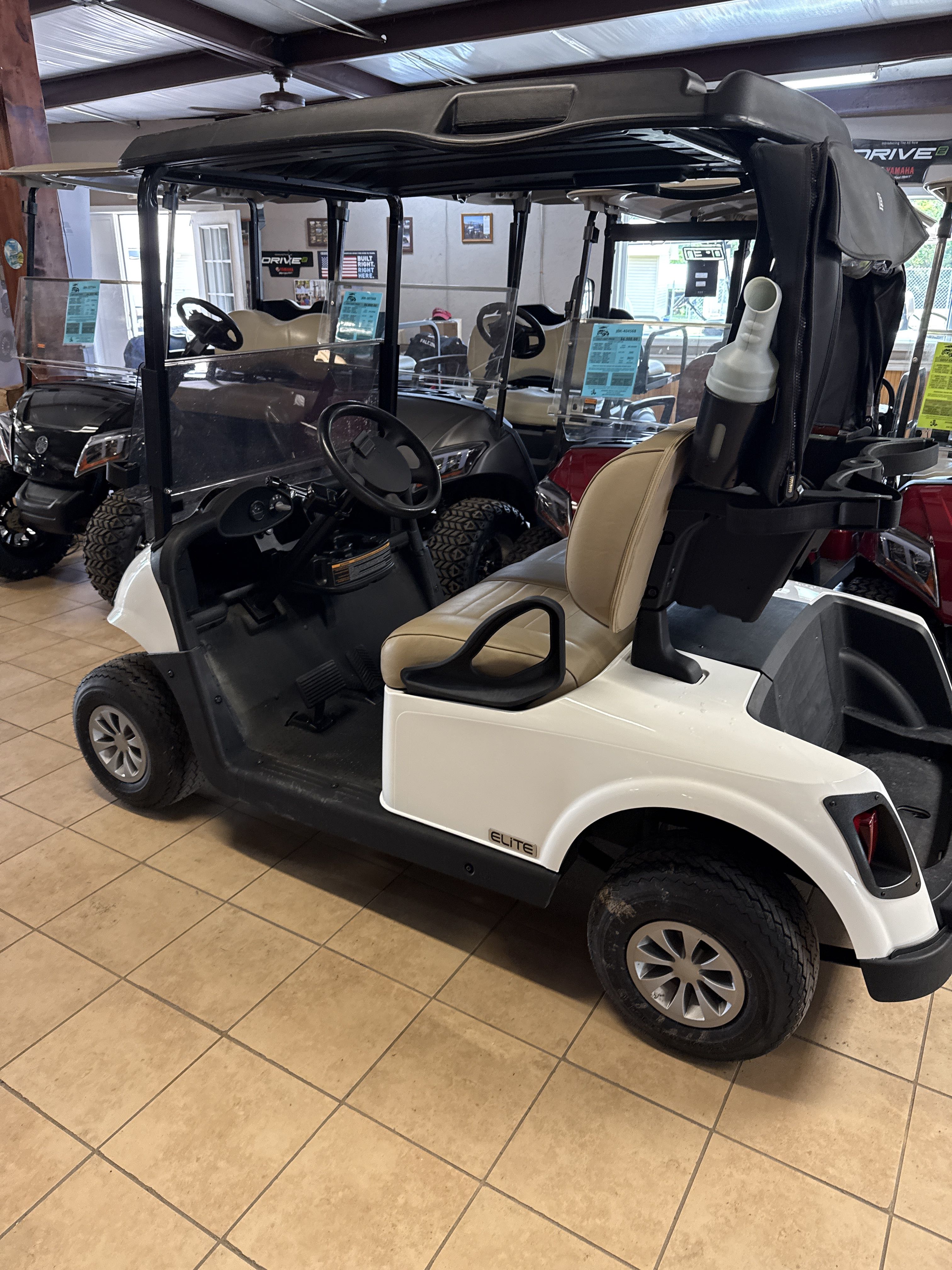 2020 EZGO RXV photo 2