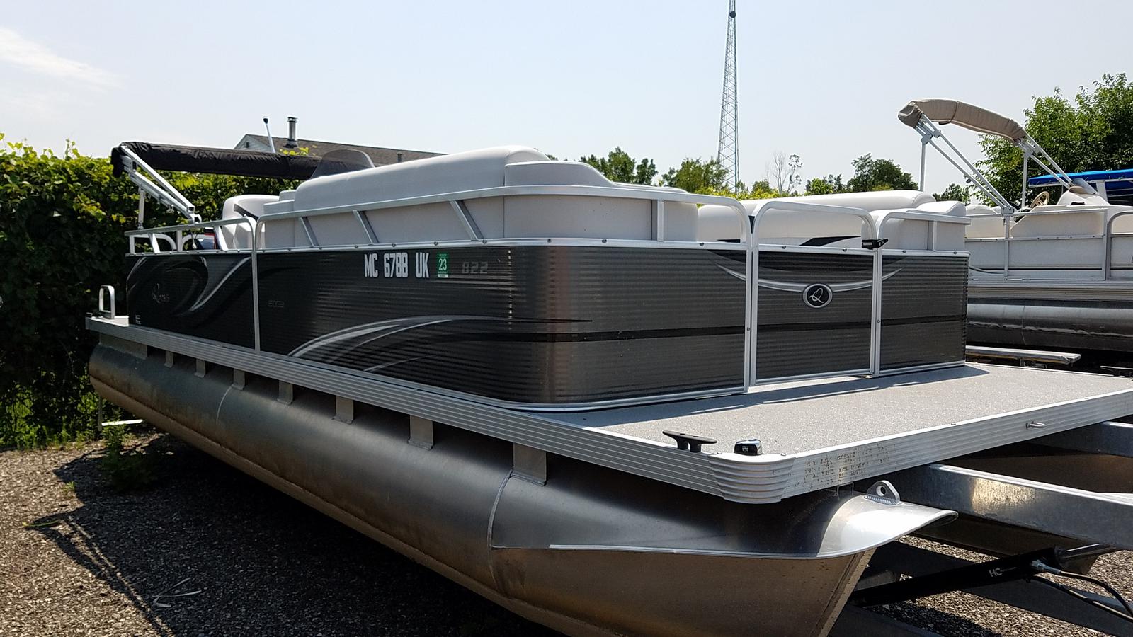 Used 2020 Qwest Pontoons 820/22 Edge Lanai, Wilson Marine Wixom