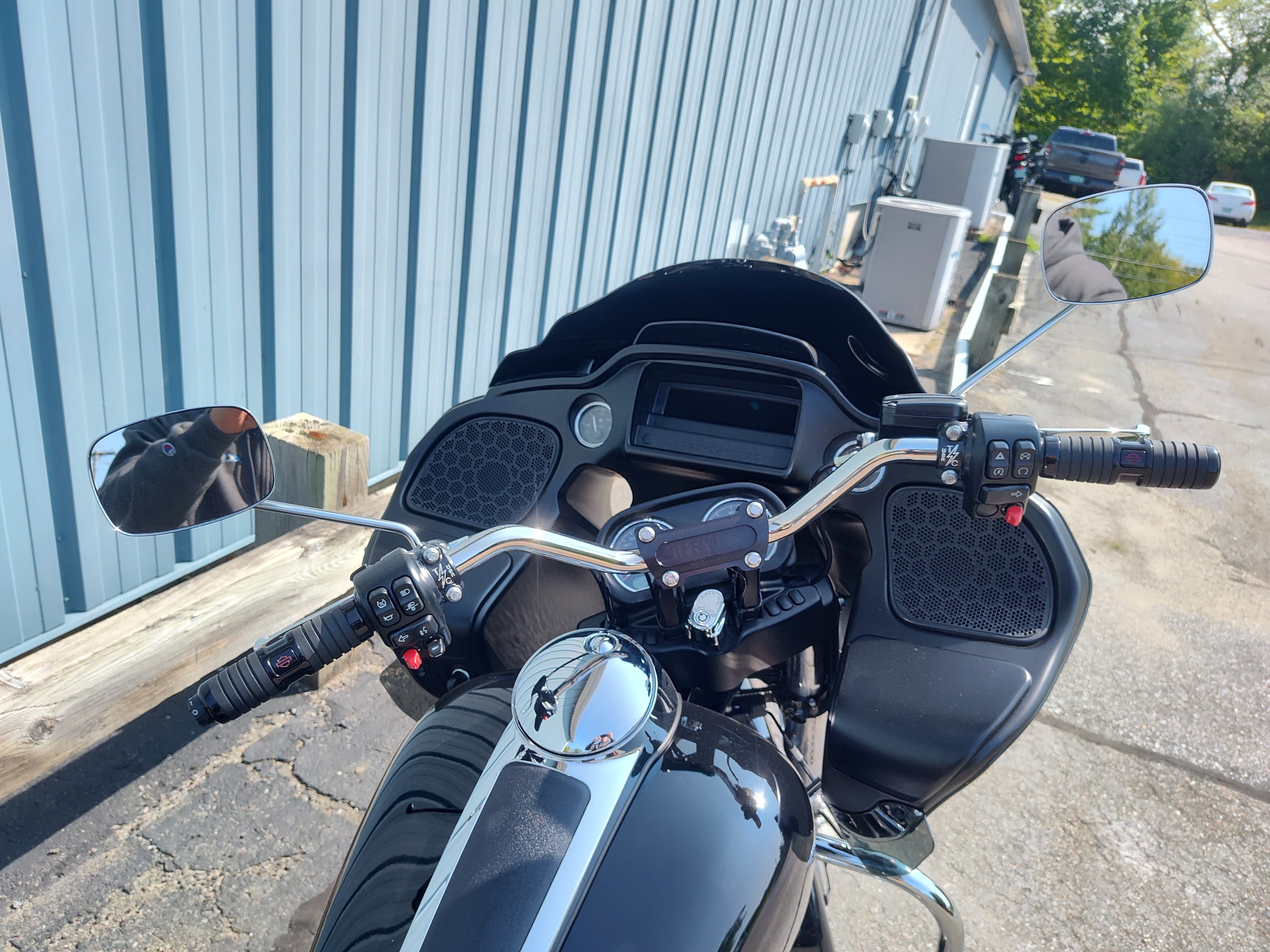 2024 Harley-Davidson® FLTRXP - Photo 2