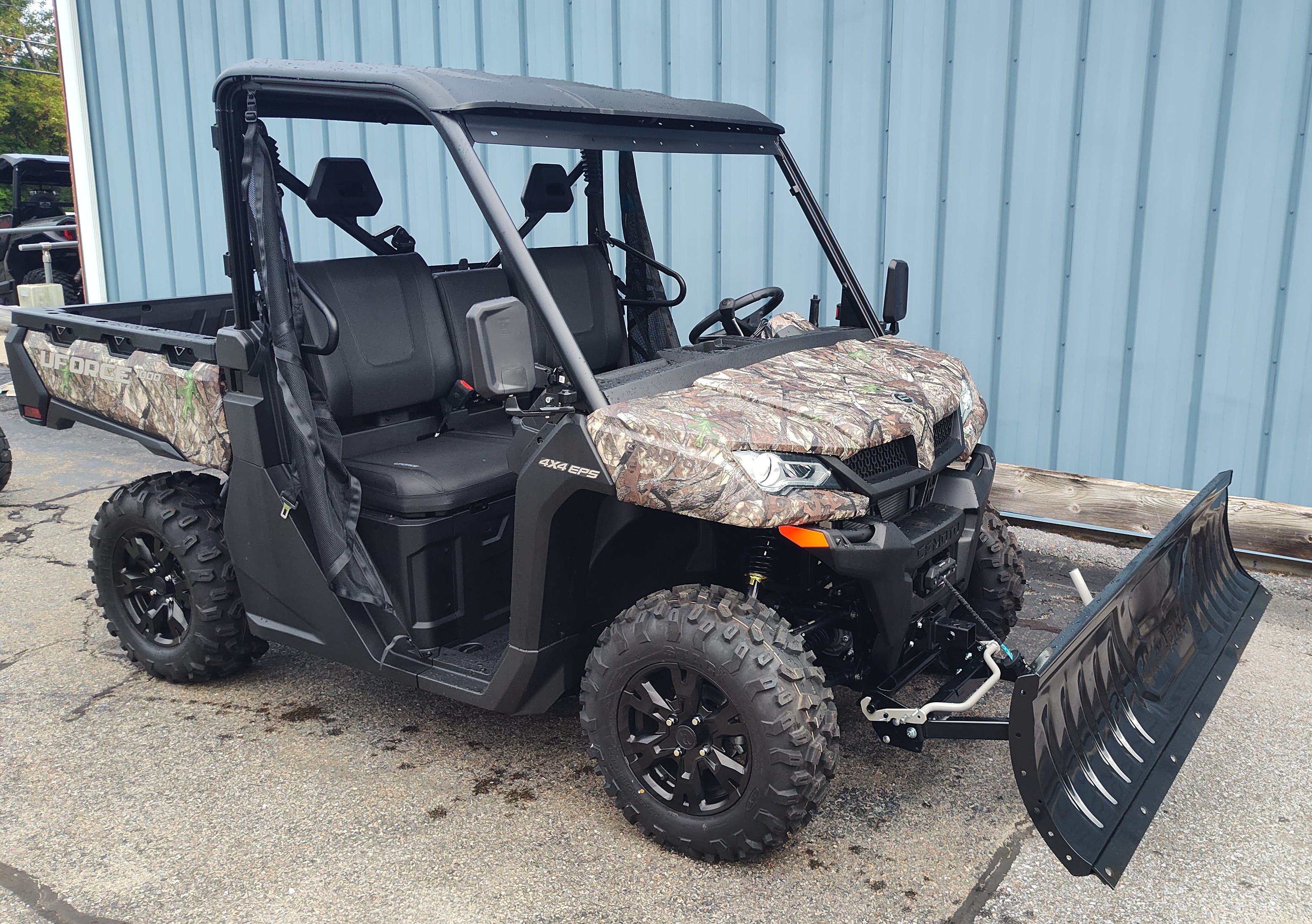 2025 CFMOTO UForce 1000, Includes plow - Photo 2