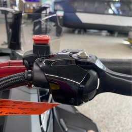 2025 Ski-Doo Renegade® Adrenaline With Enduro Package 900 ACE Turbo 137 1.25 - Photo 8