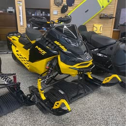 2025 Ski-Doo MXZ X-RS 137 850 E-TEC Ice Ripper XT 1.5" E.S. w/ Smart-Shox w/ 10.25" Touchscreen - Photo 2