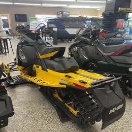 2025 Ski-Doo MXZ X-RS 137 850 E-TEC Ice Ripper XT 1.5" E.S. w/ Smart-Shox w/ 10.25" Touchscreen - Photo 3