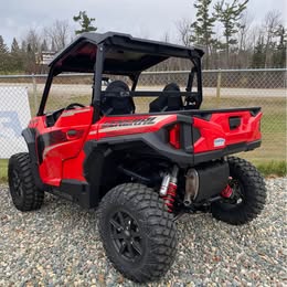 2025 Polaris GENERAL® XP 1000 Premium - Photo 2