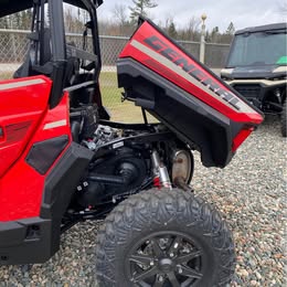 2025 Polaris GENERAL® XP 1000 Premium - Photo 9