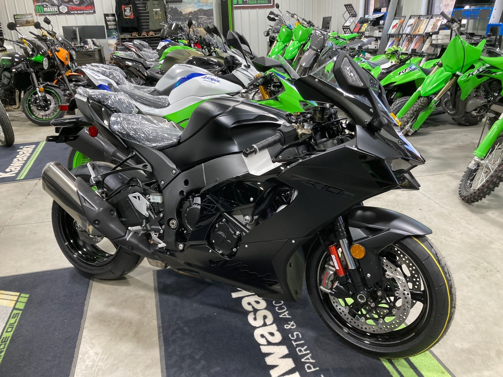 2025 Kawasaki Ninja ZX-10R for Sale | Masek PowerSports