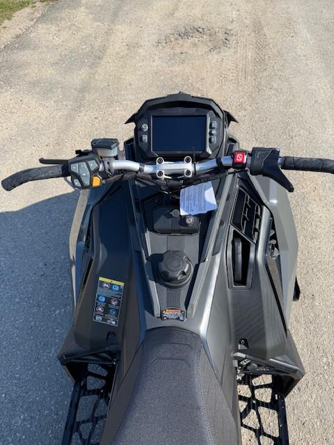 2025 Polaris 9R Switchback Asssault 146 - Photo 5