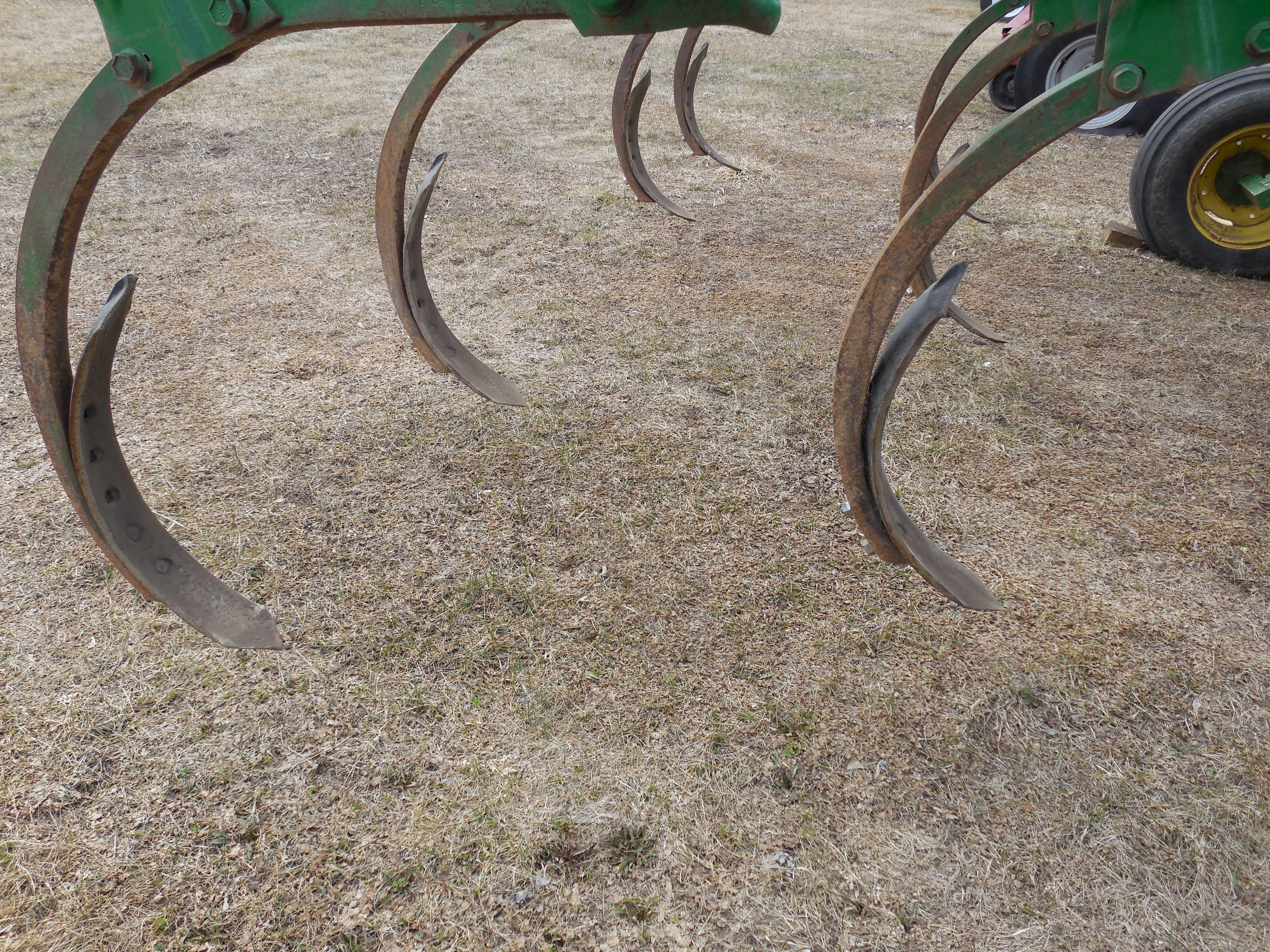 1984 John Deere 712 - Photo 5
