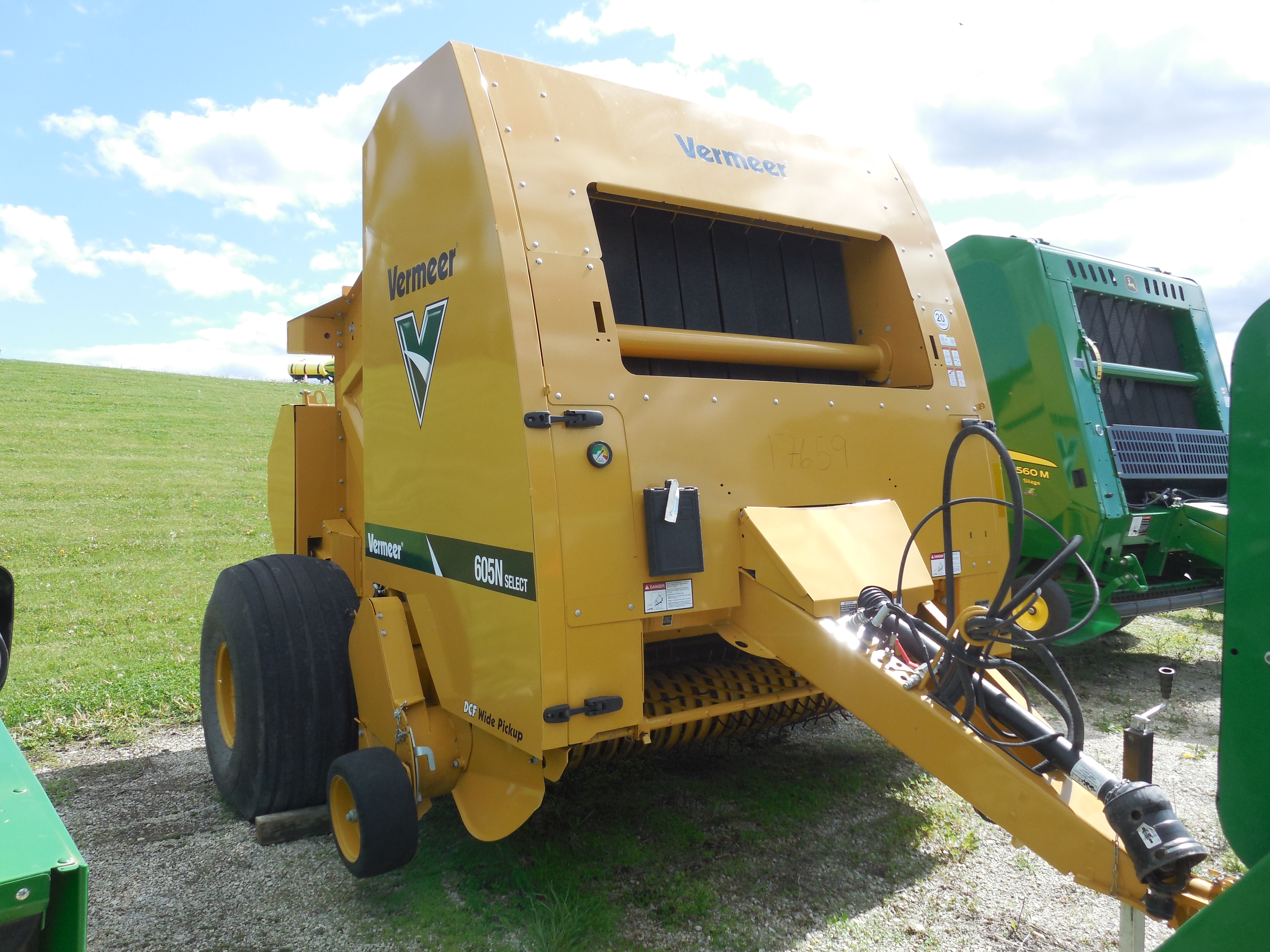2023 Vermeer 605N - Photo 5