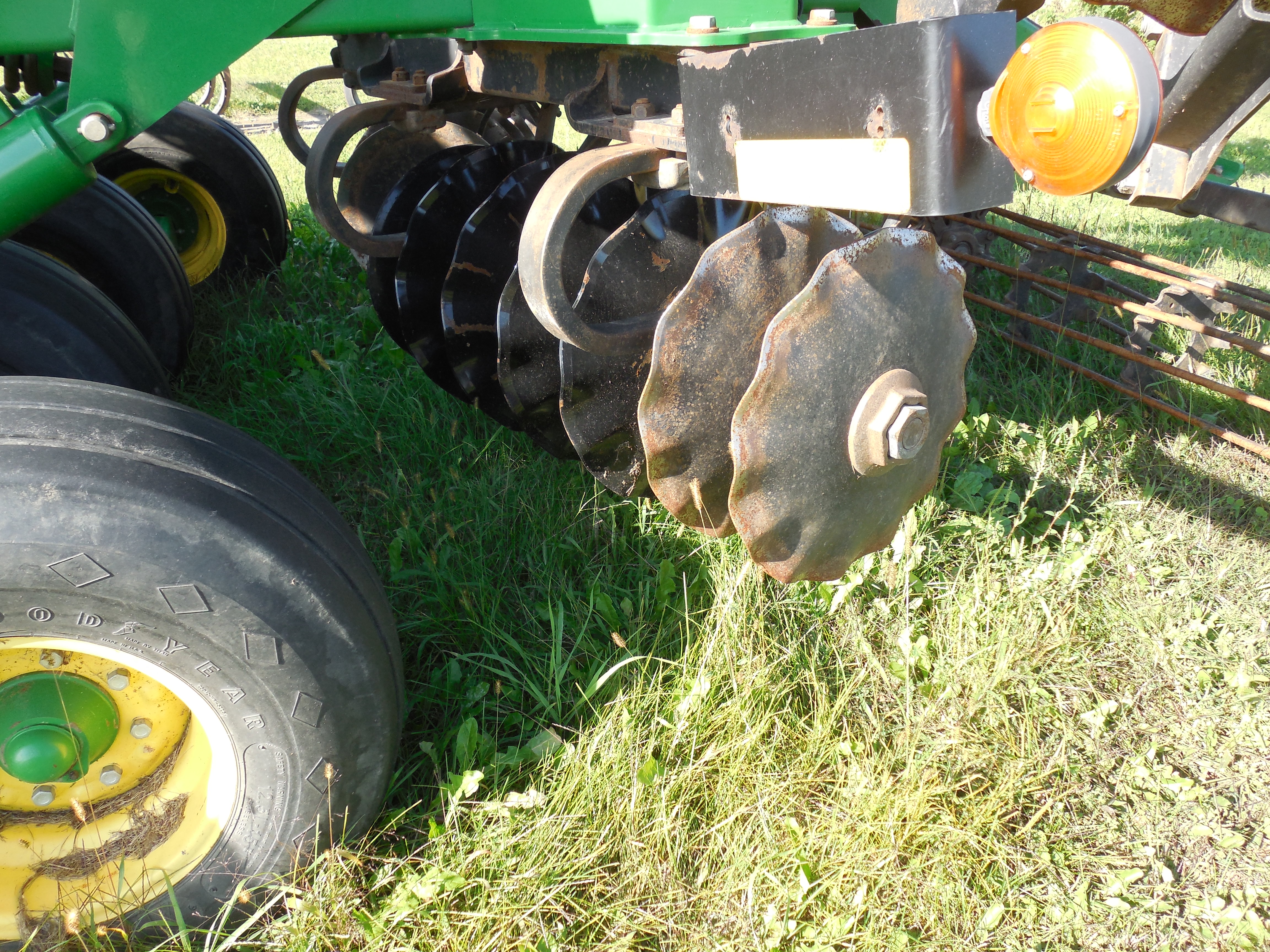 2013 John Deere 2623 - Photo 9