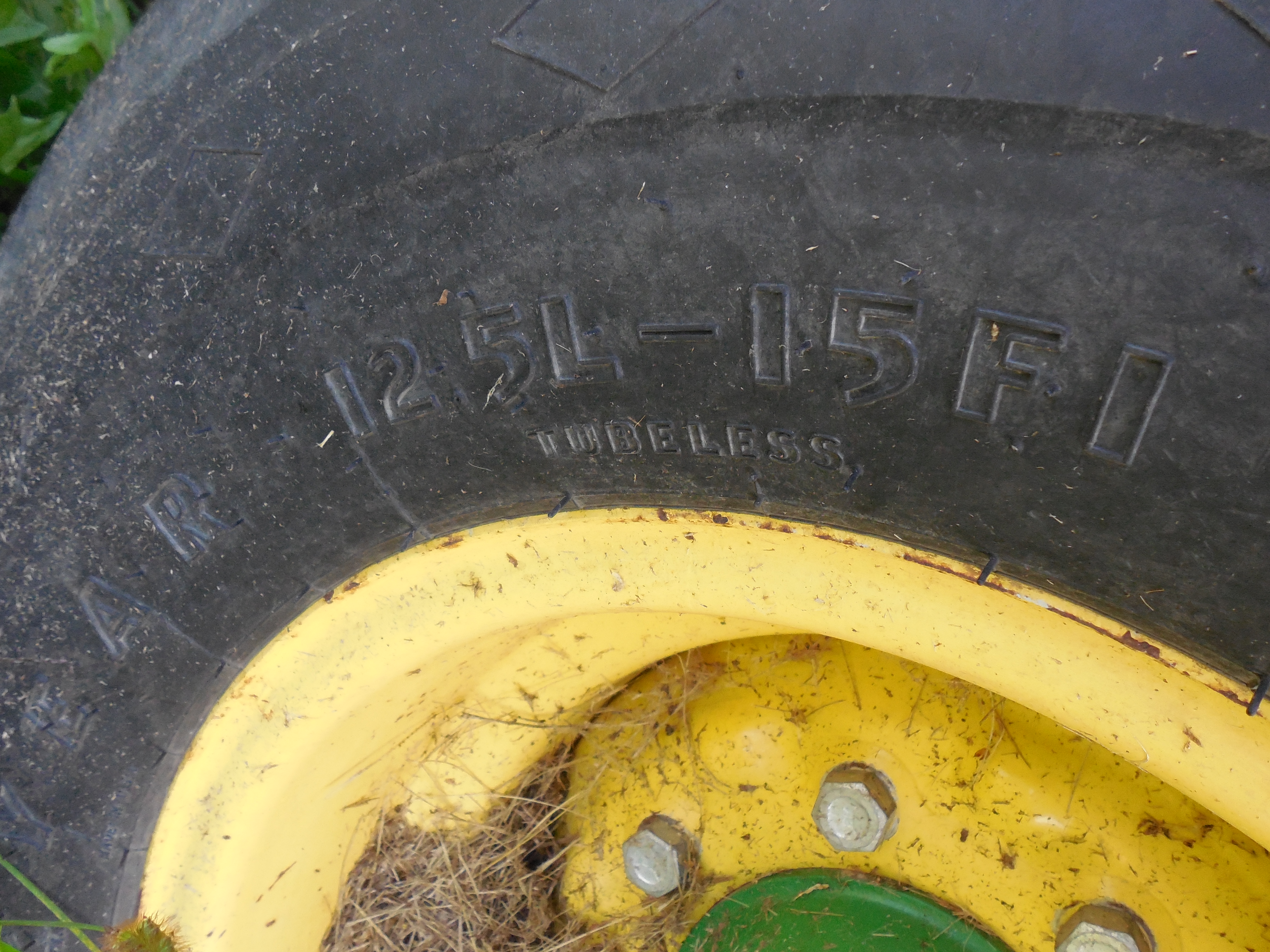 2013 John Deere 2623 - Photo 12