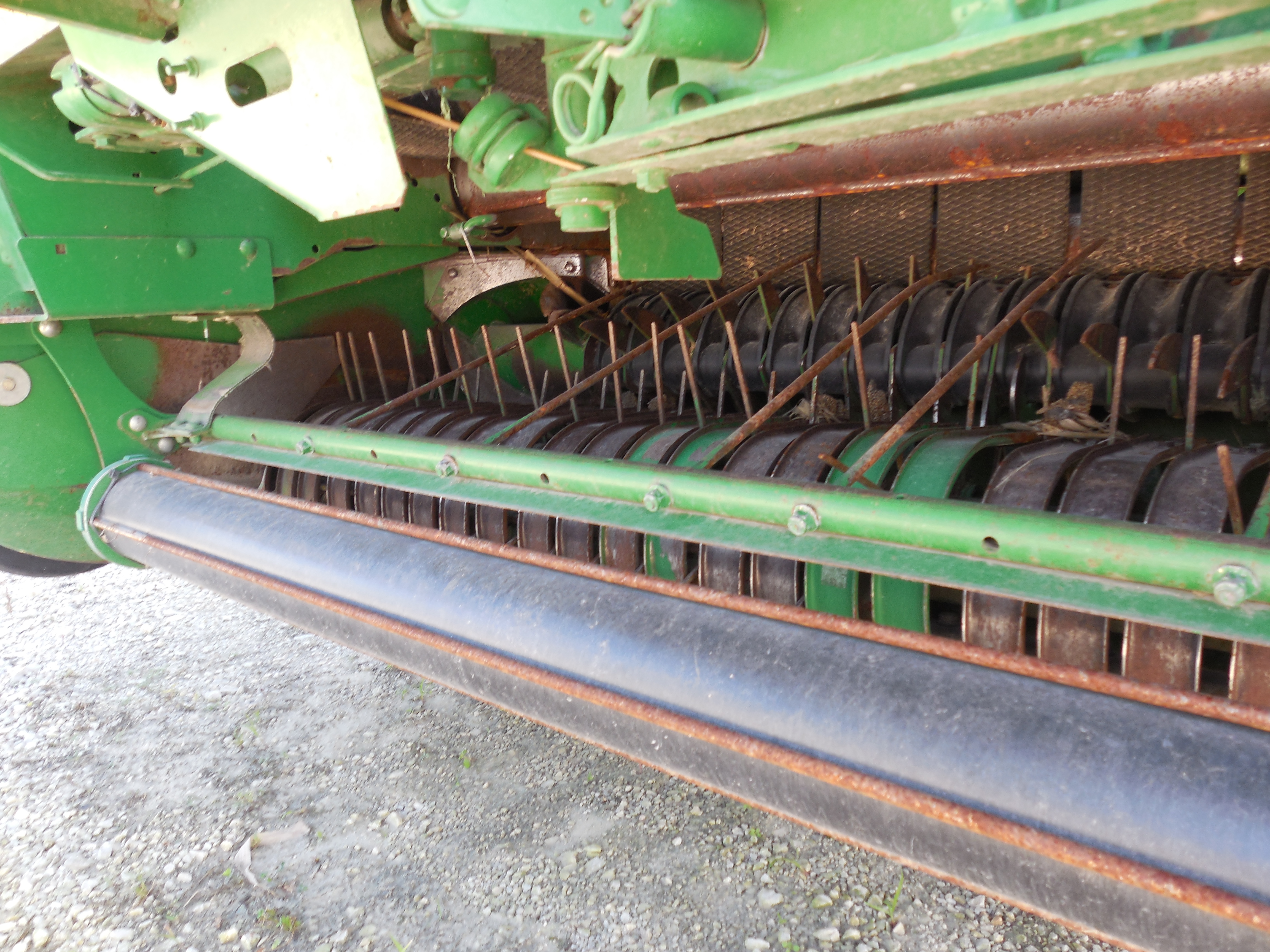 2008 John Deere 568 - Photo 14