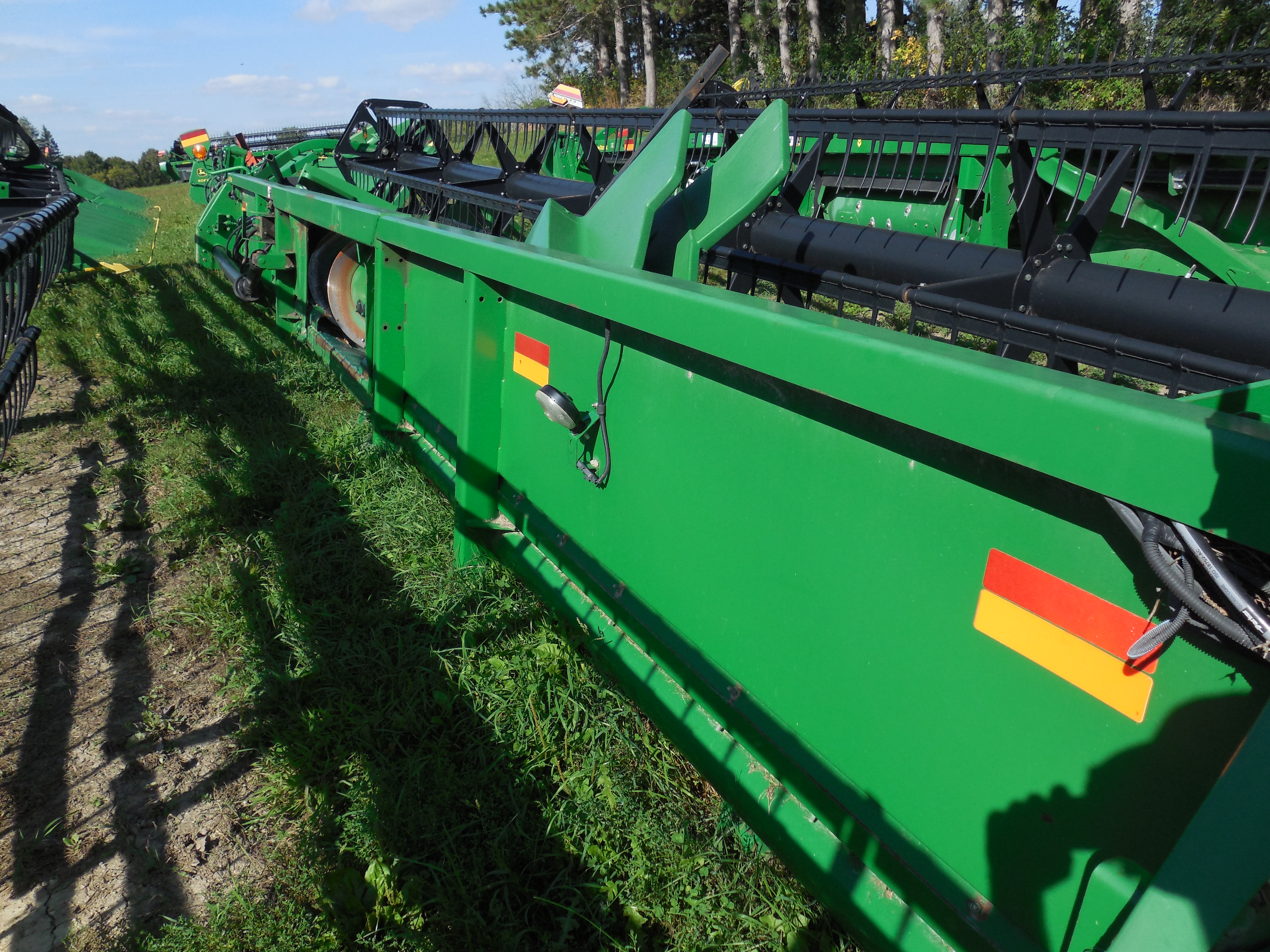 2004 John Deere 630F - Photo 5