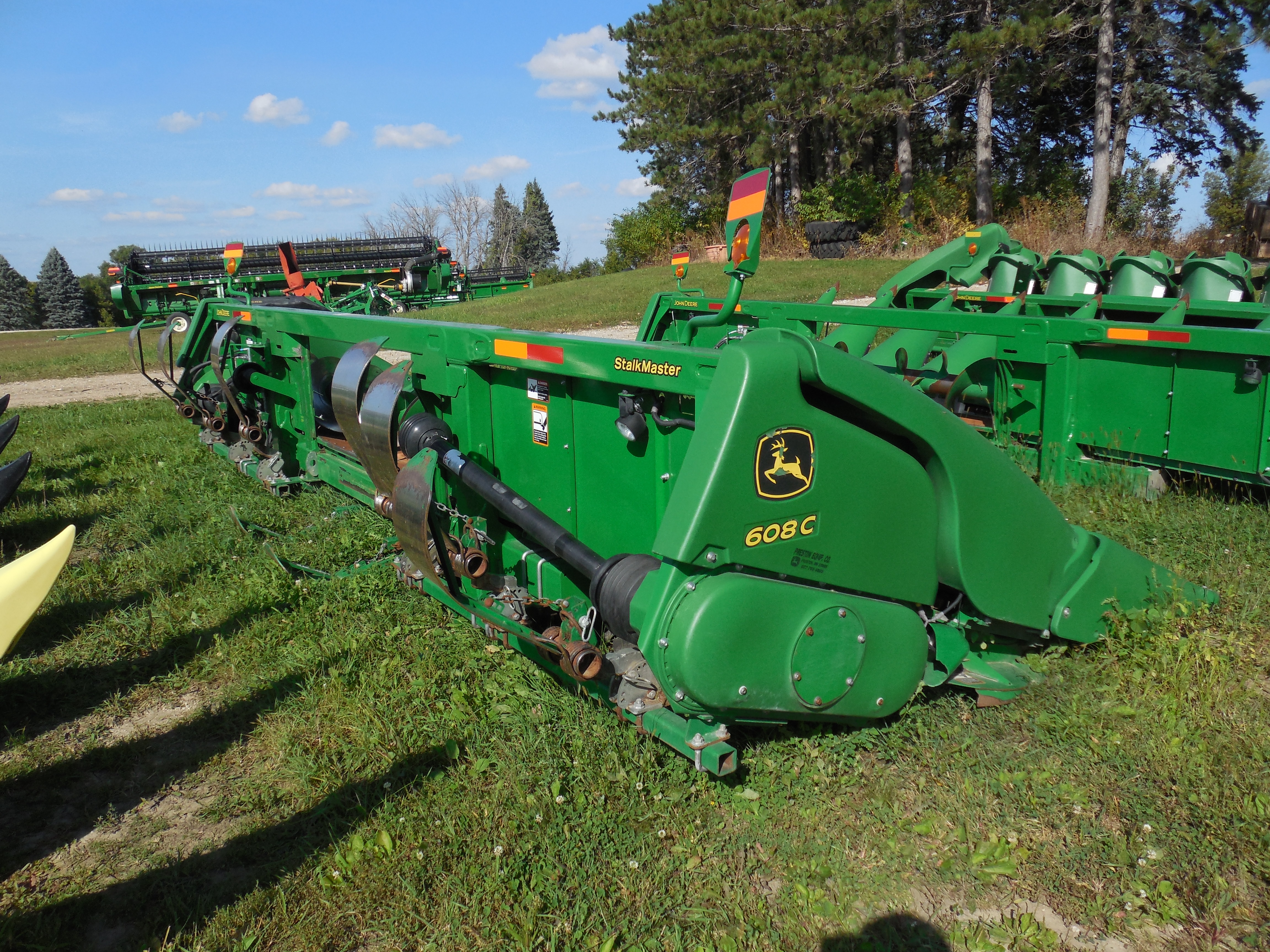 2015 John Deere 608C - Photo 5
