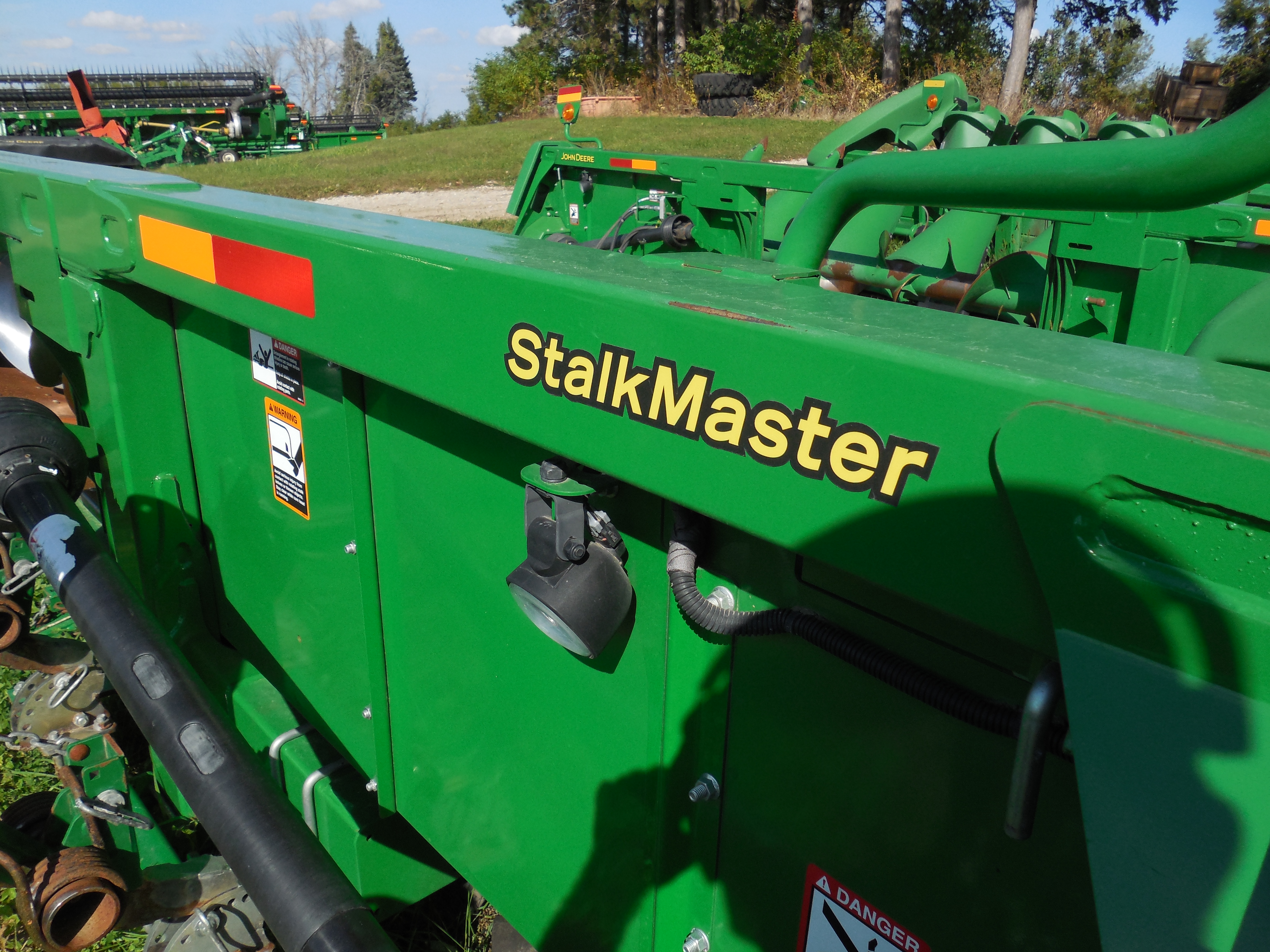 2015 John Deere 608C - Photo 6