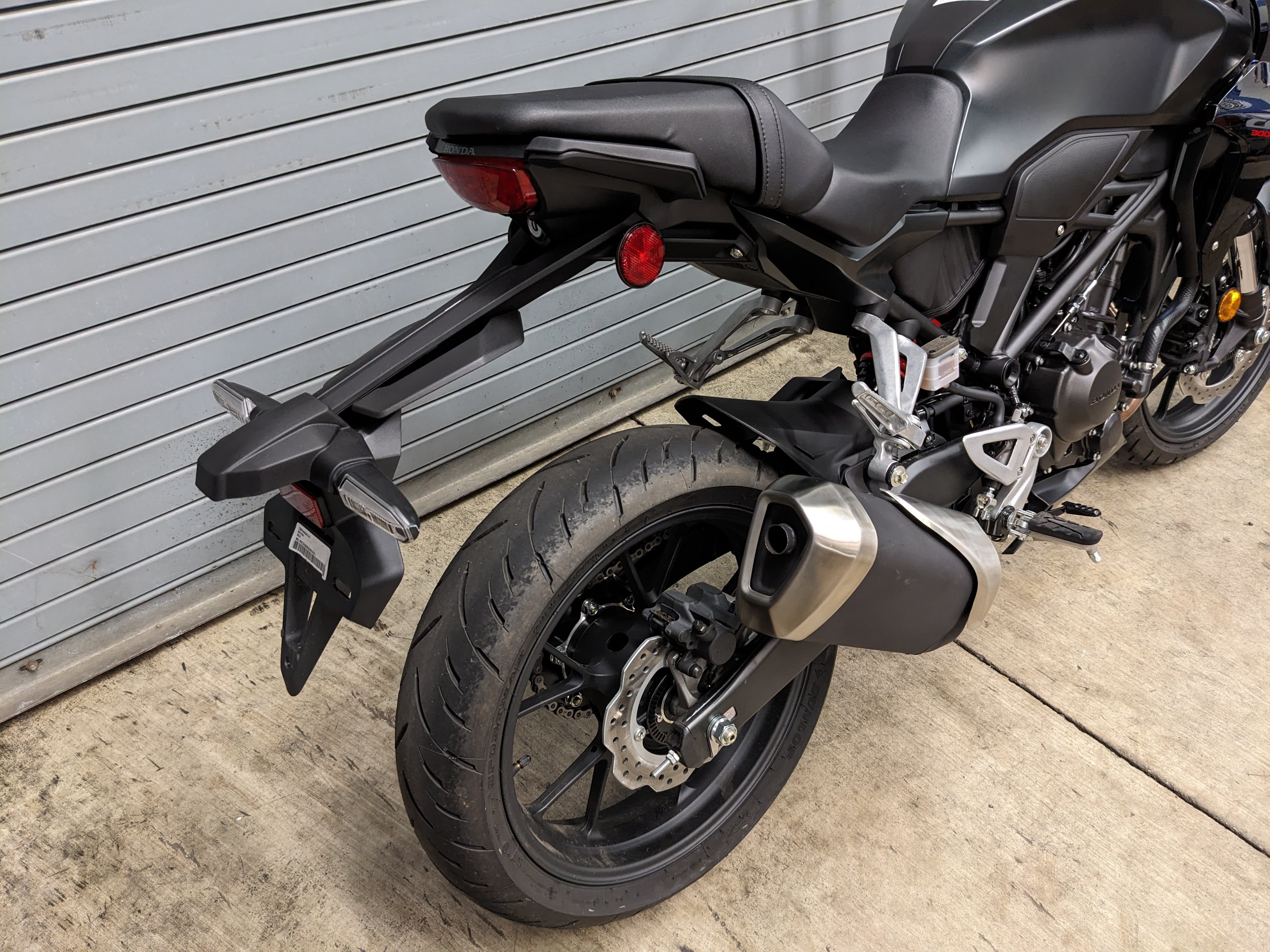 2024 Honda CB300R ABS - Photo 2