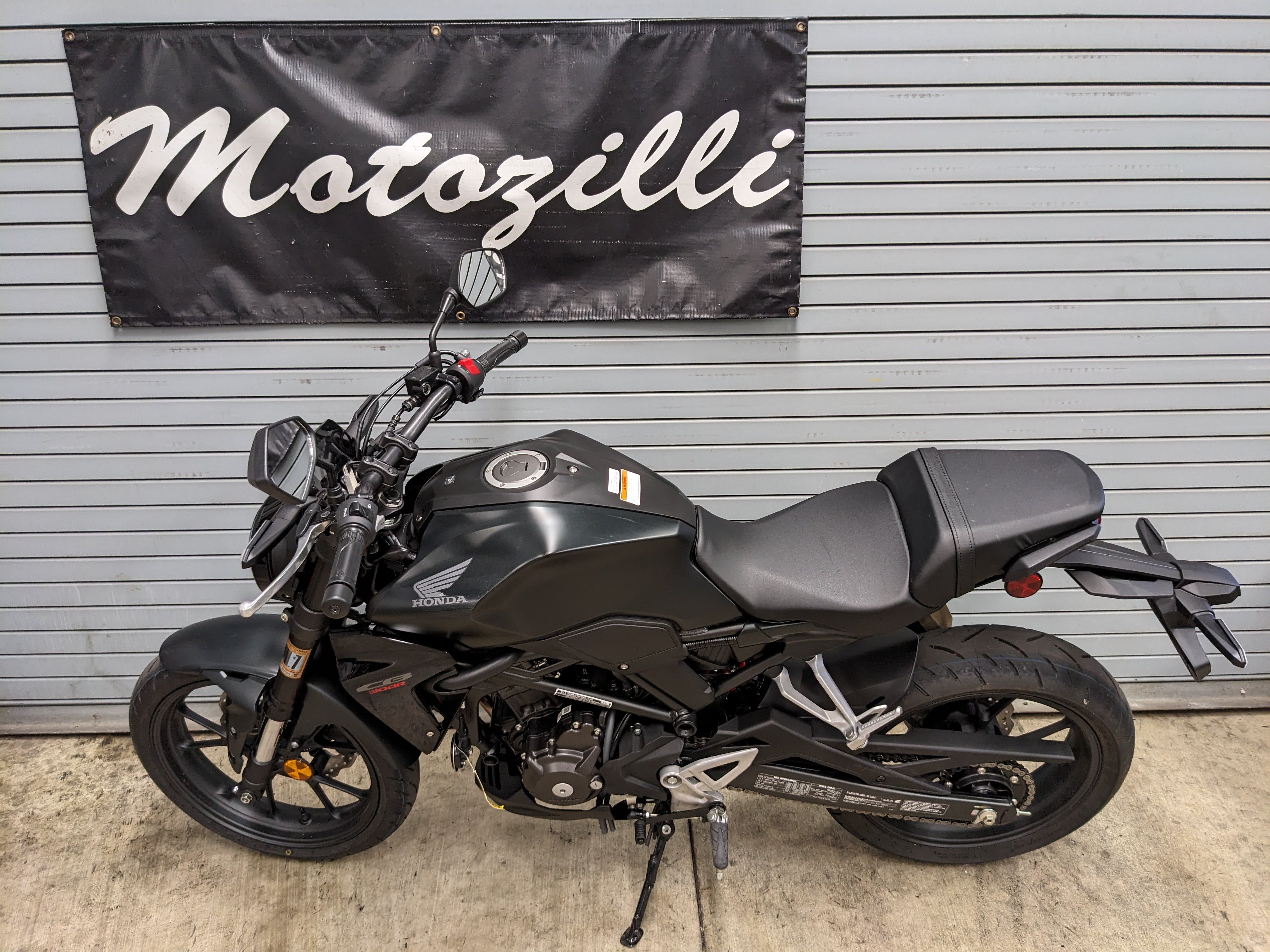 2024 Honda CB300R ABS - Photo 8
