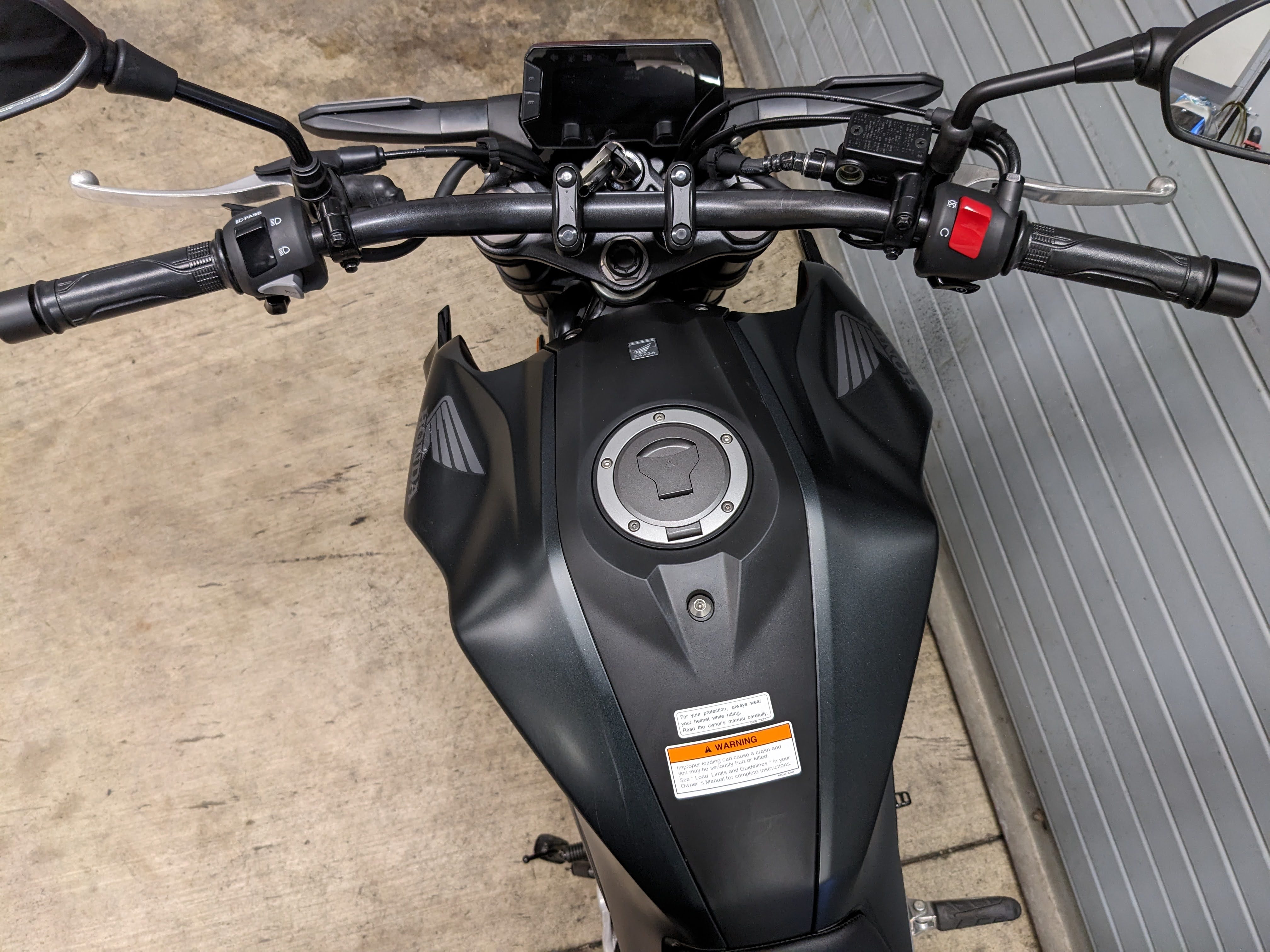 2024 Honda CB300R ABS - Photo 12