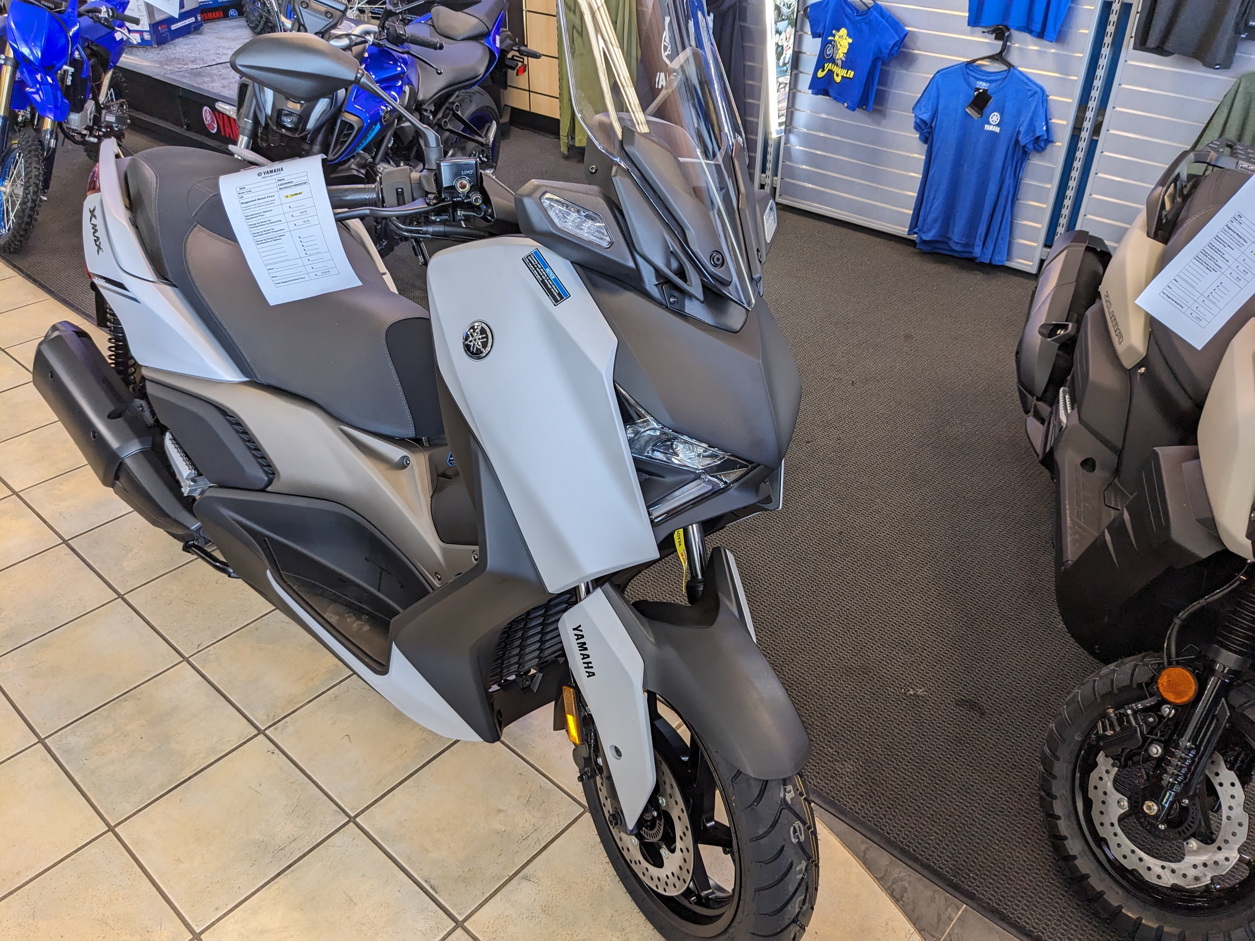 2024 Yamaha XMAX - Photo 3